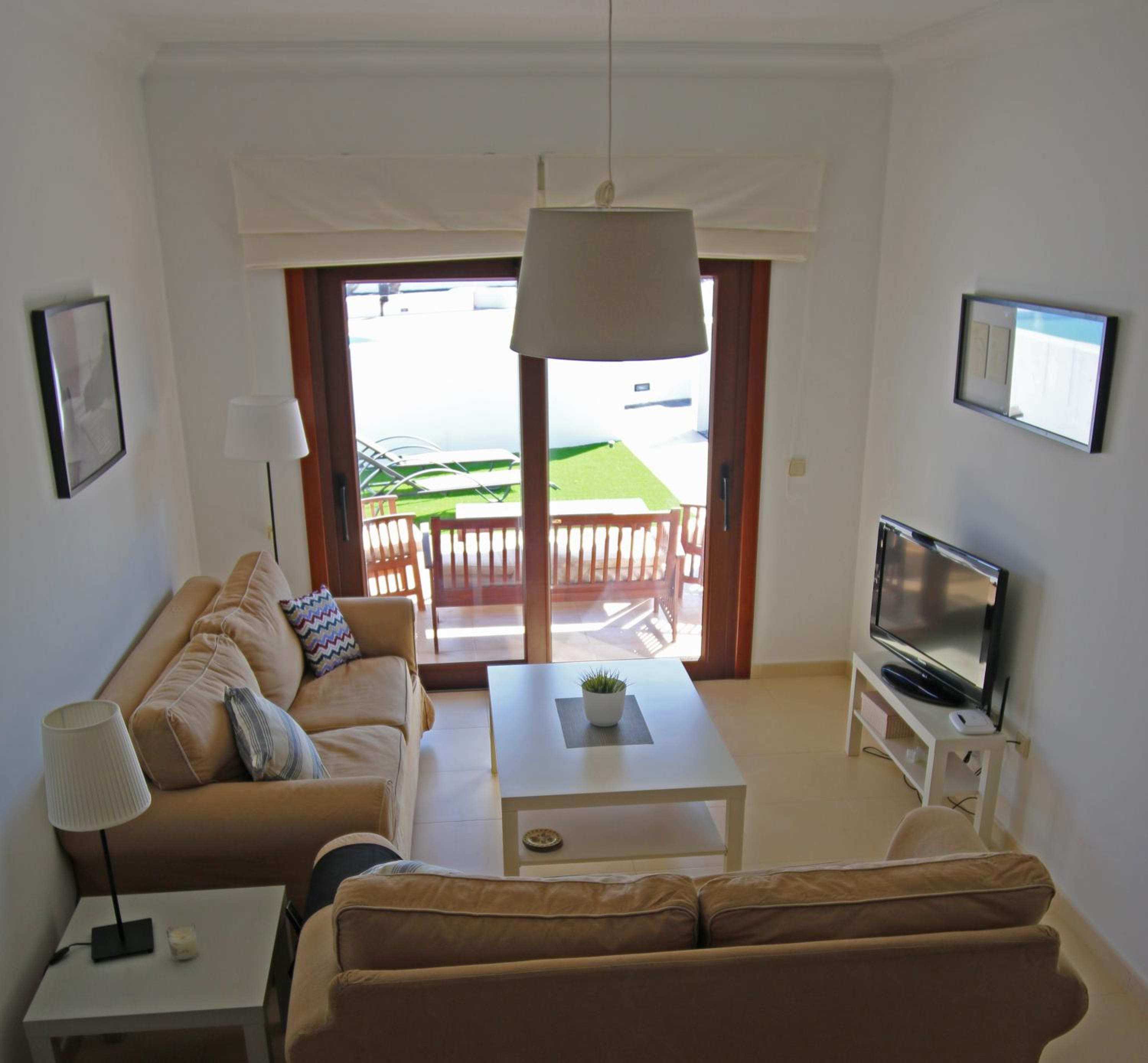 Apartamento con vista a la piscina