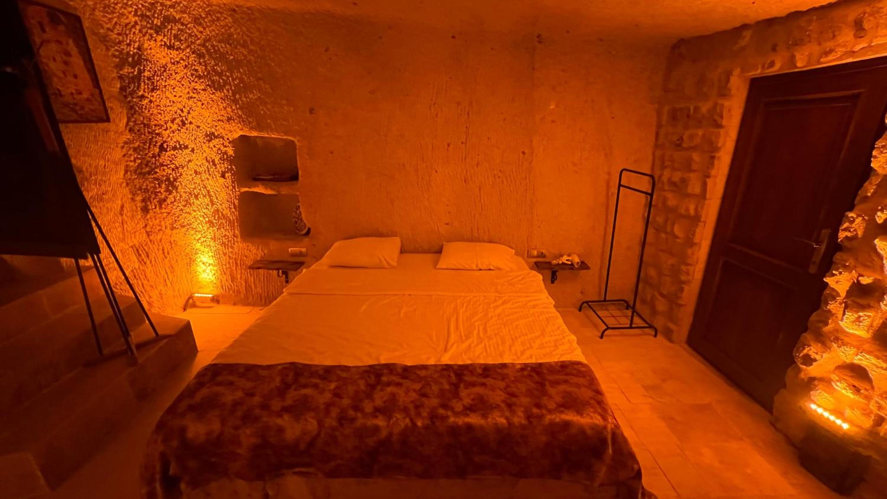 Deluxe King Room photo 3