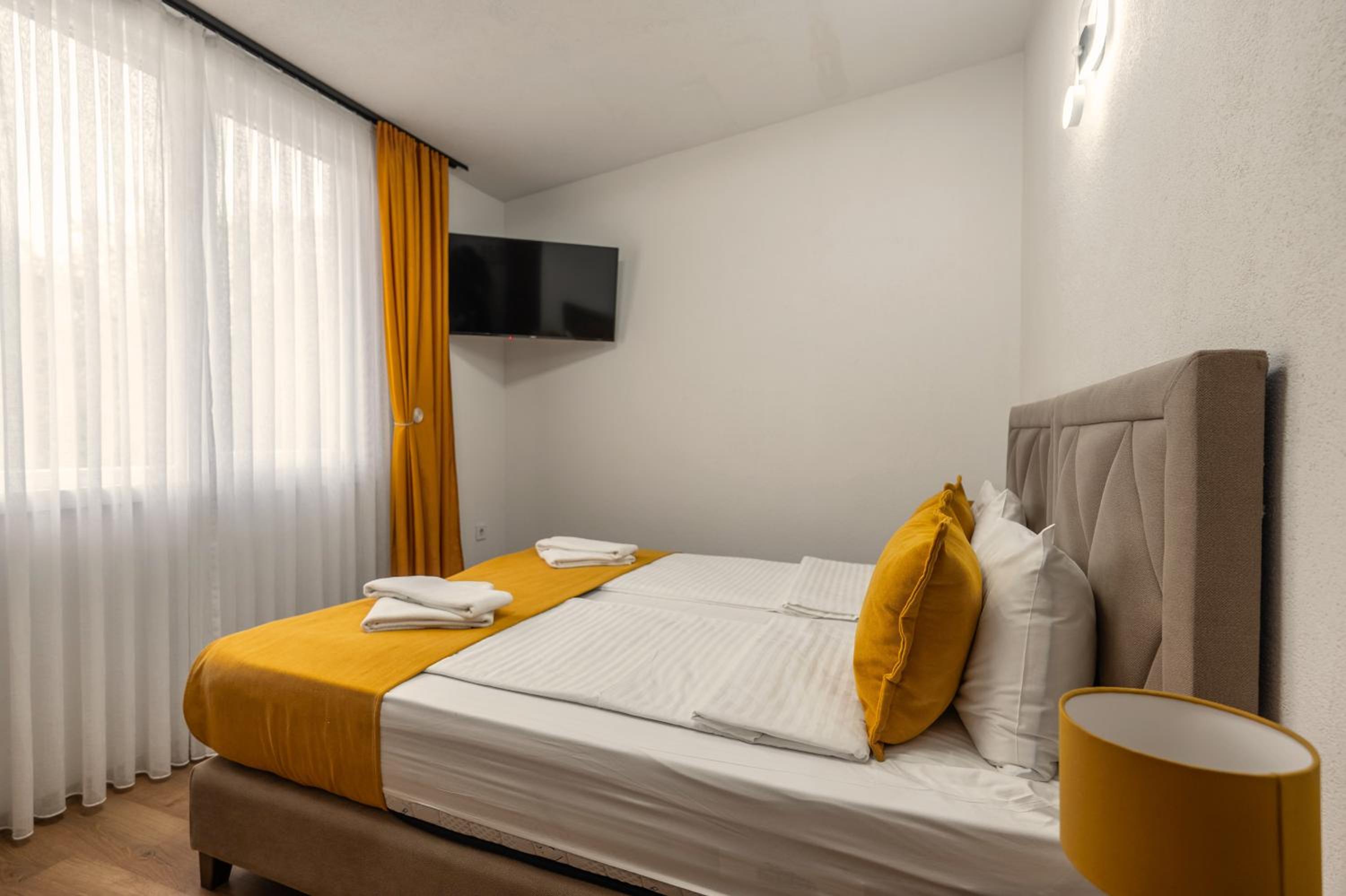 Budget Double Room photo 2