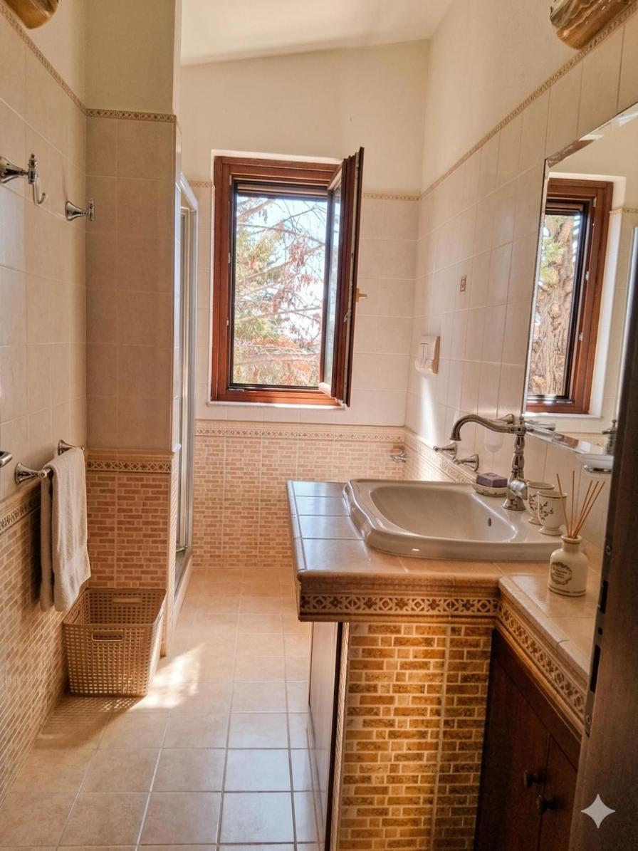 Three-Bedroom Deluxe Apartment