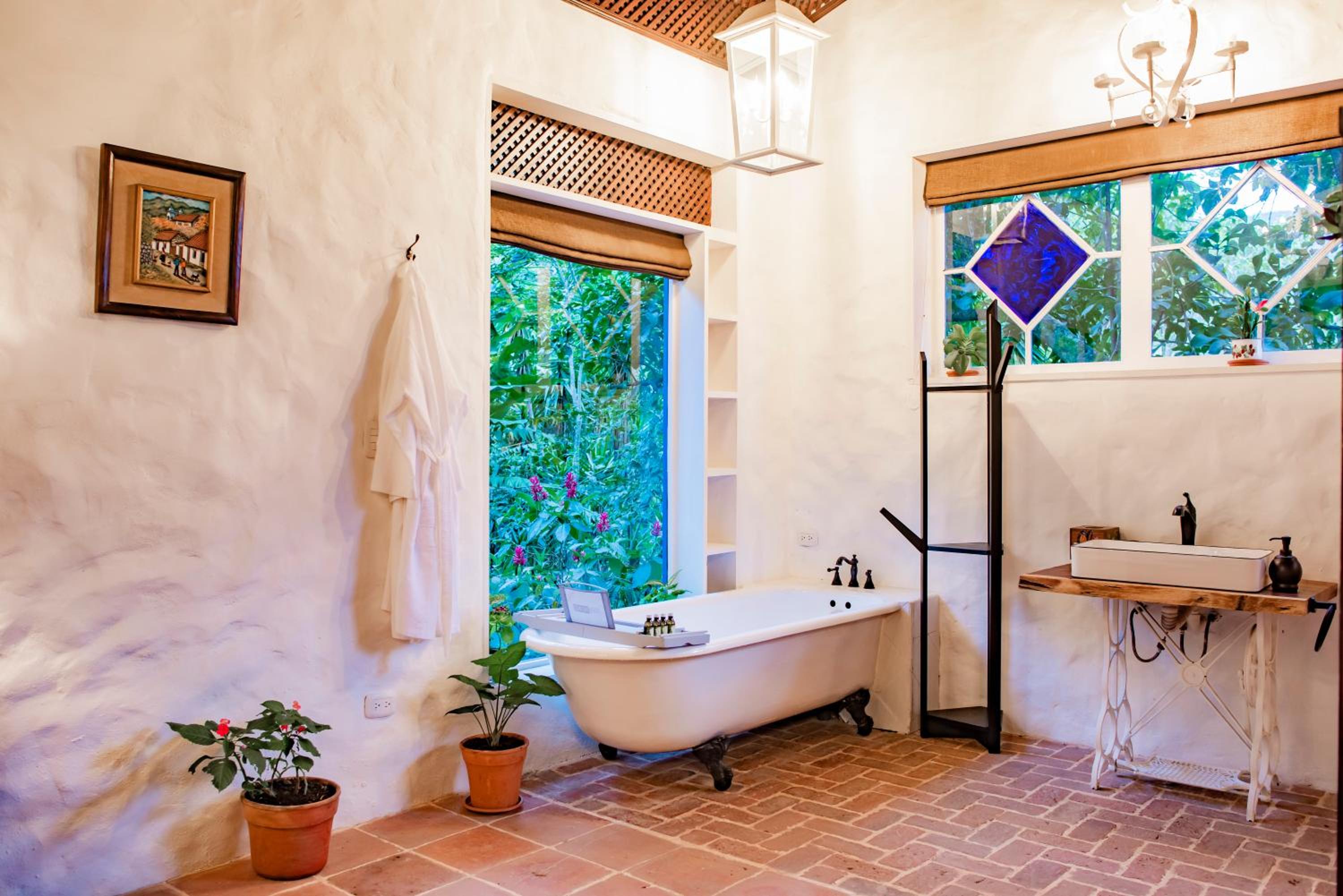 Queen Room with Garden View