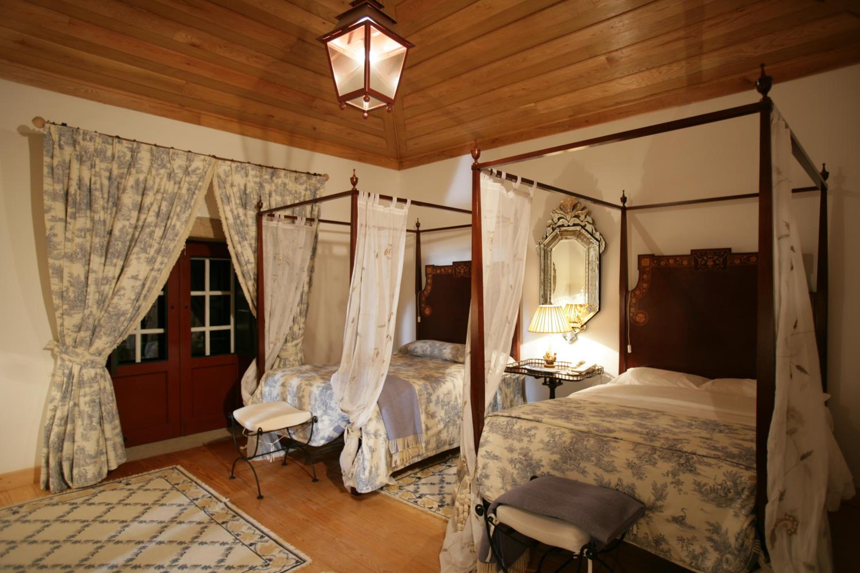 Family Room (2 Adults + 2 Children up to 12 years old) photo 1