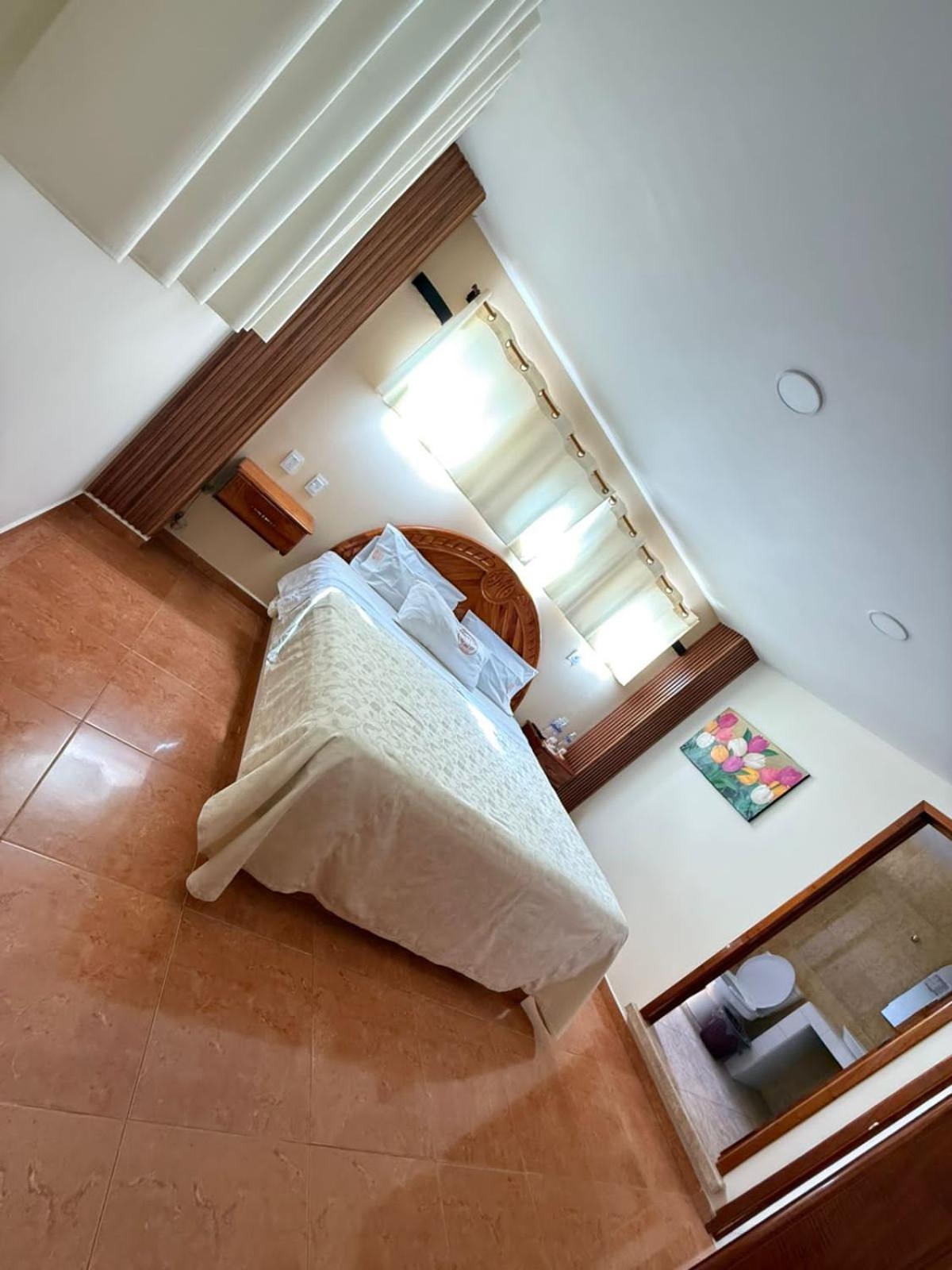 Standard Queen Room