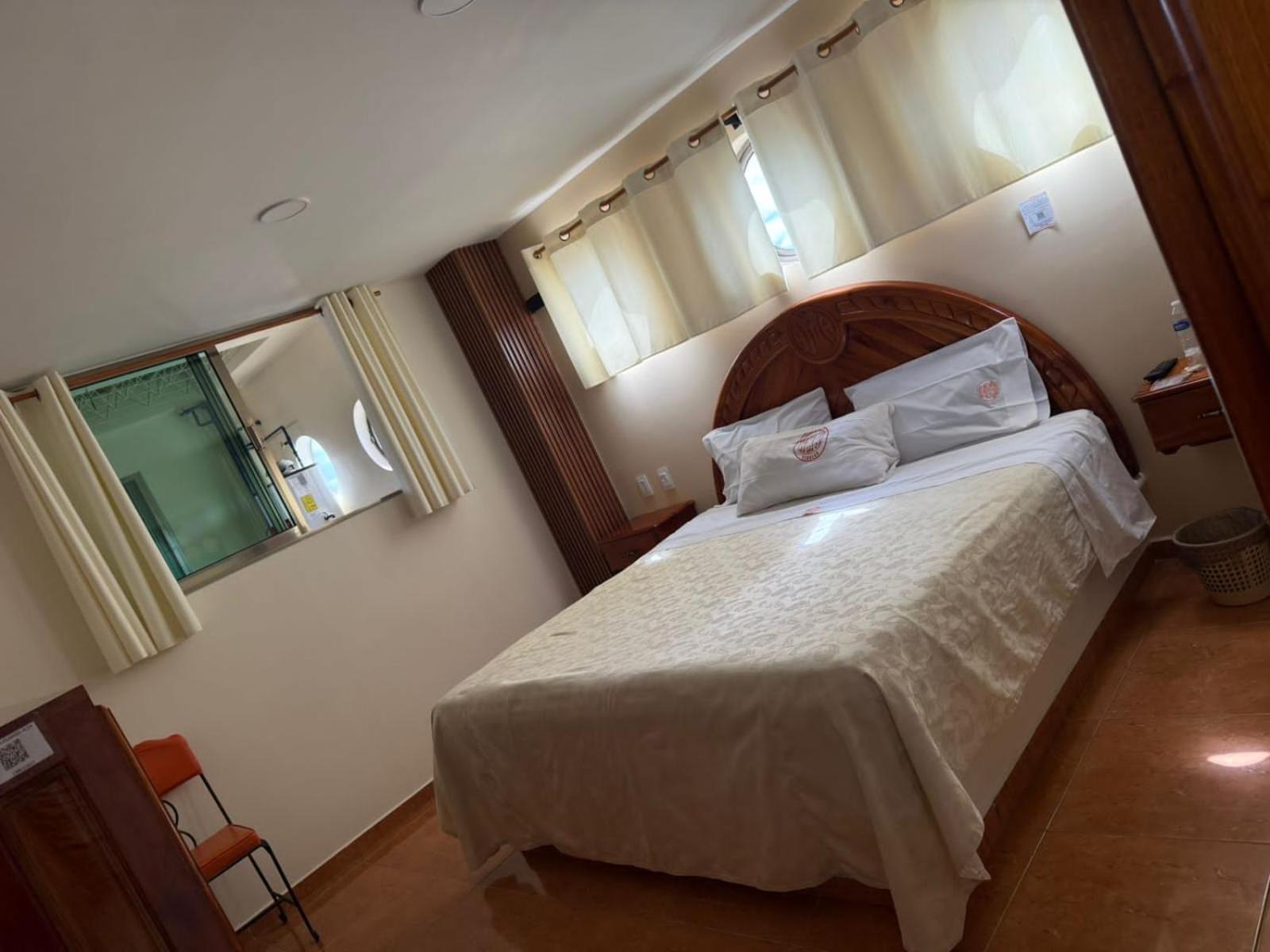 Standard Queen Room photo 2