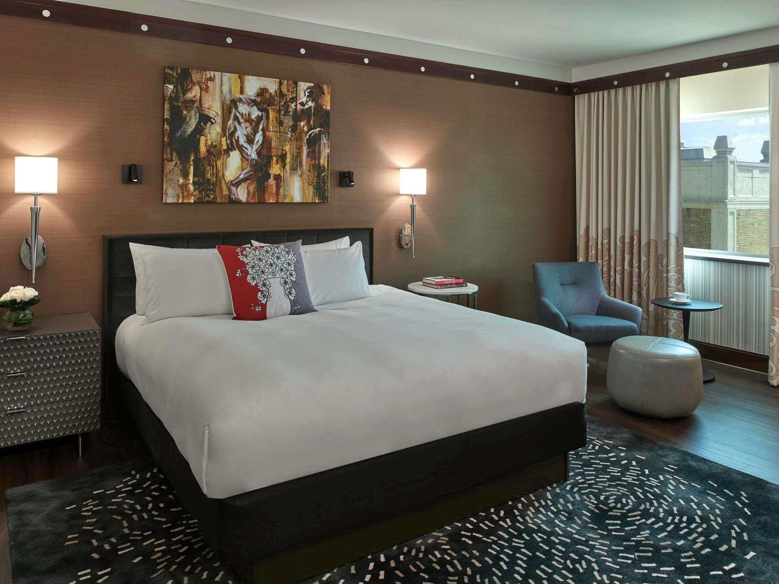 Classic King Room with One King Bed (Non Smoking)