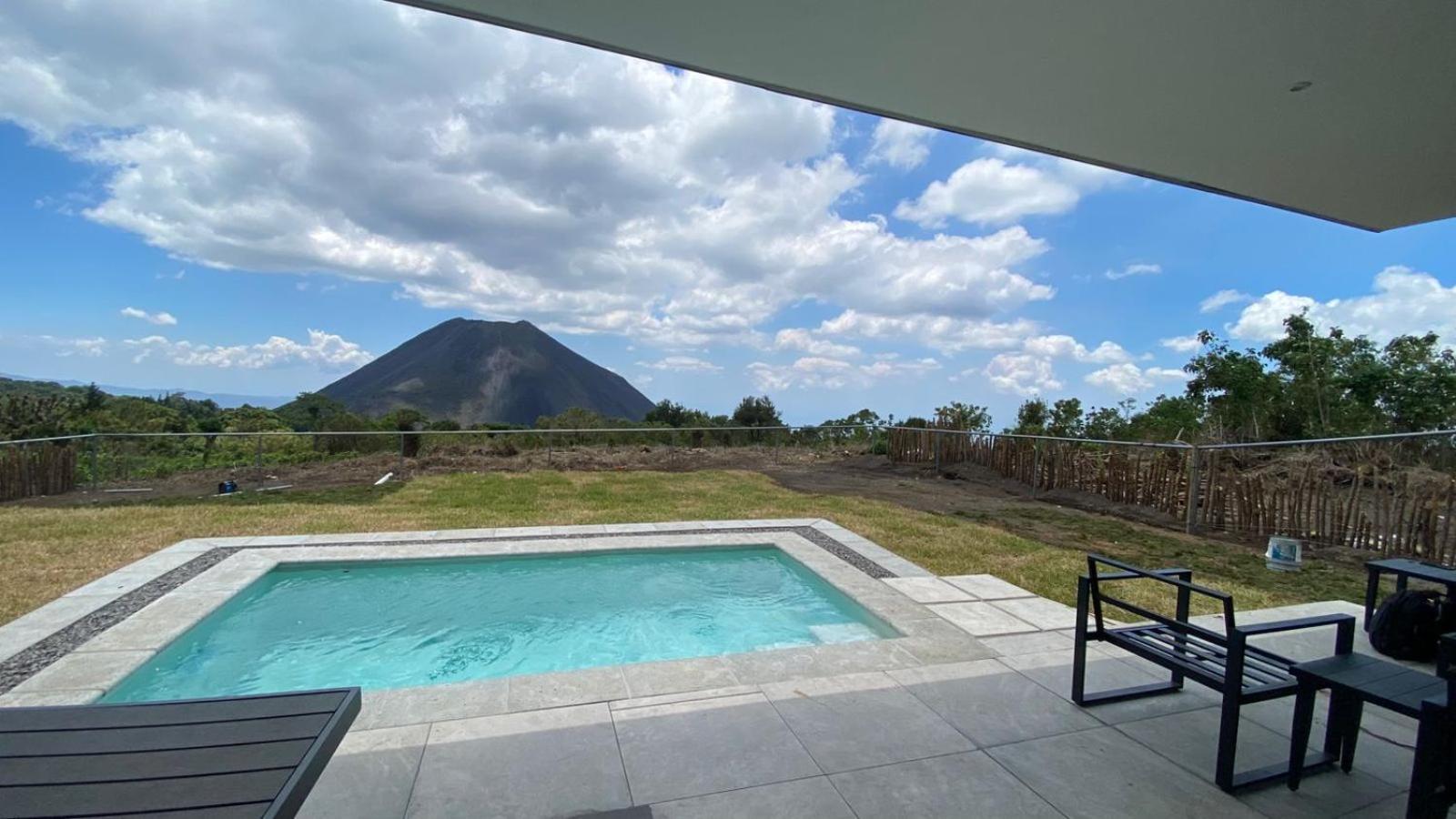 Family Room with Mountain View photo 3