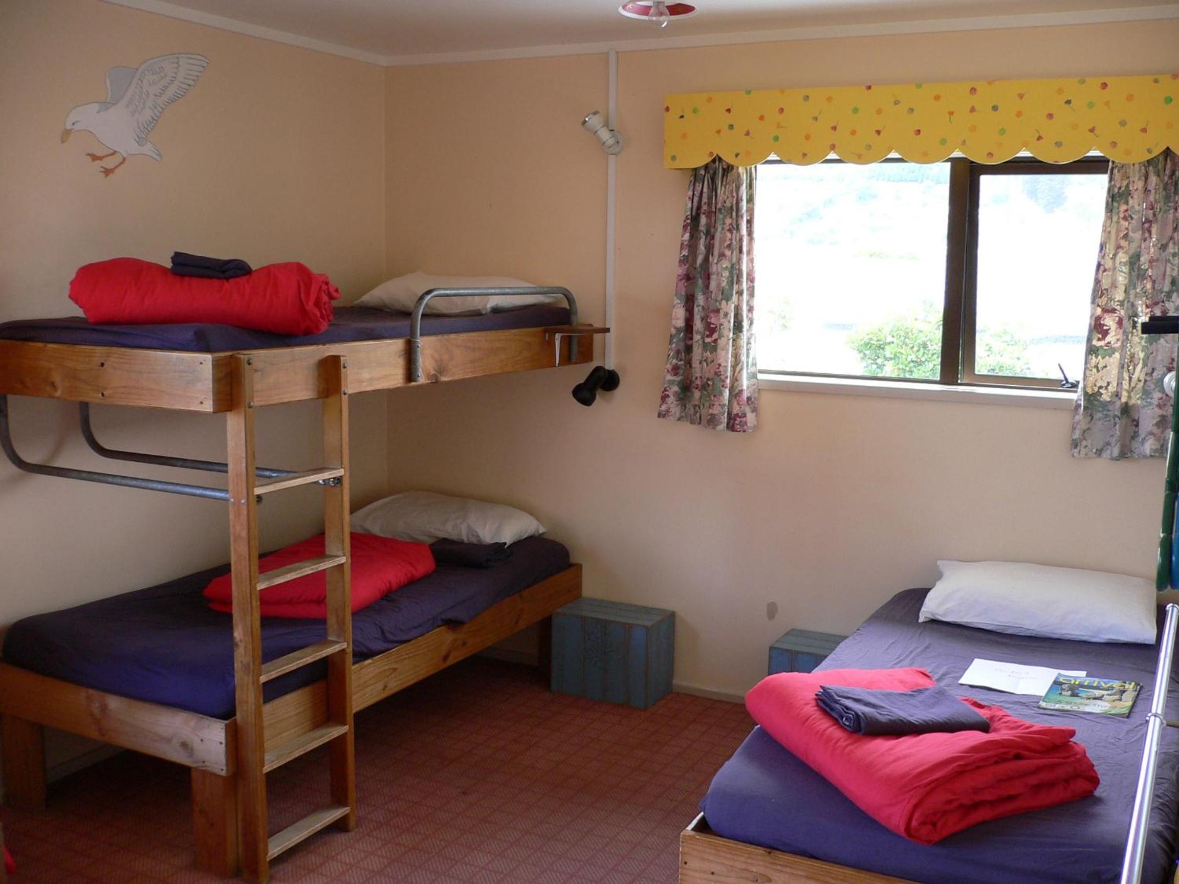 Bed in 4-Bed Dormitory Room photo 1