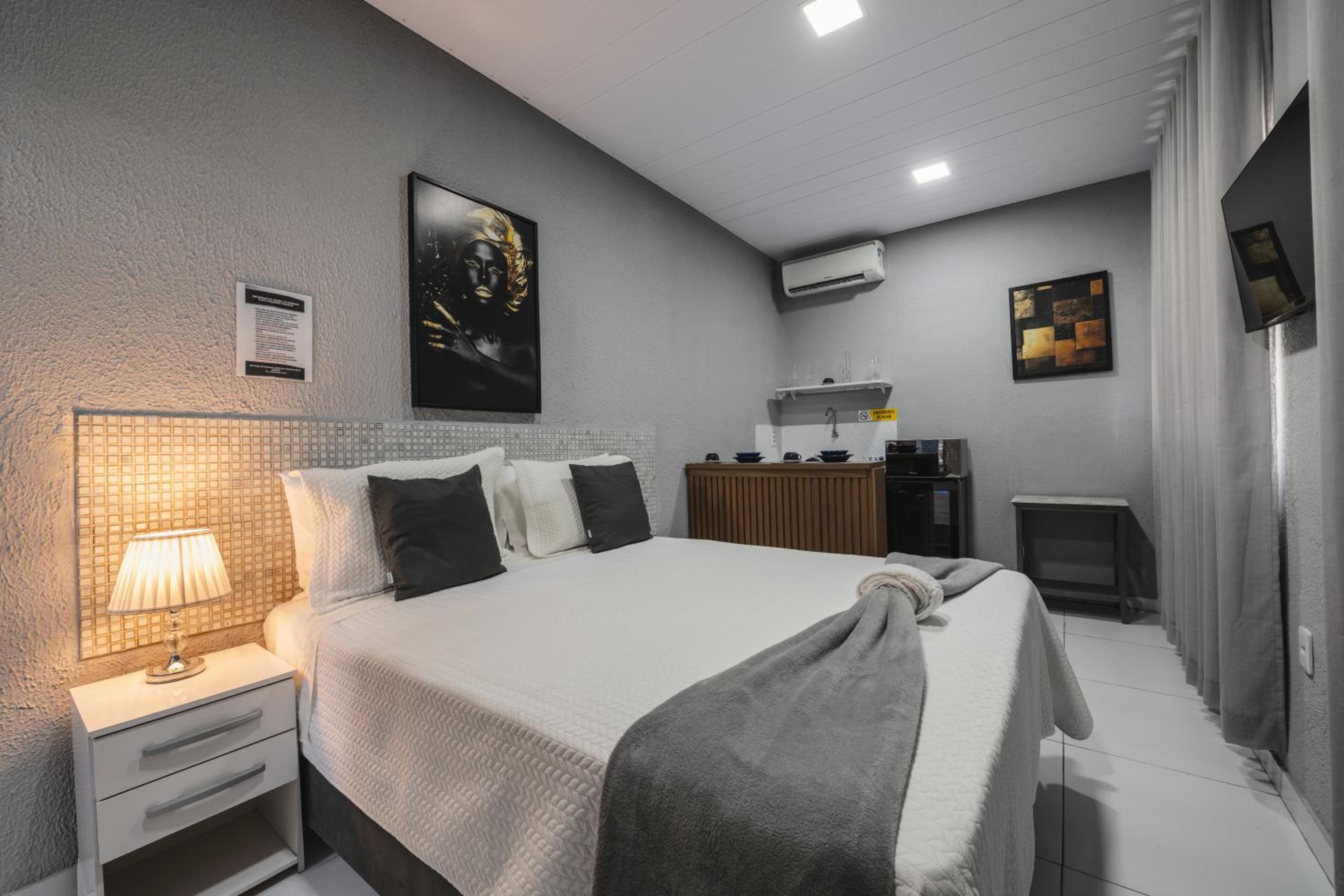 Deluxe Suite photo 3