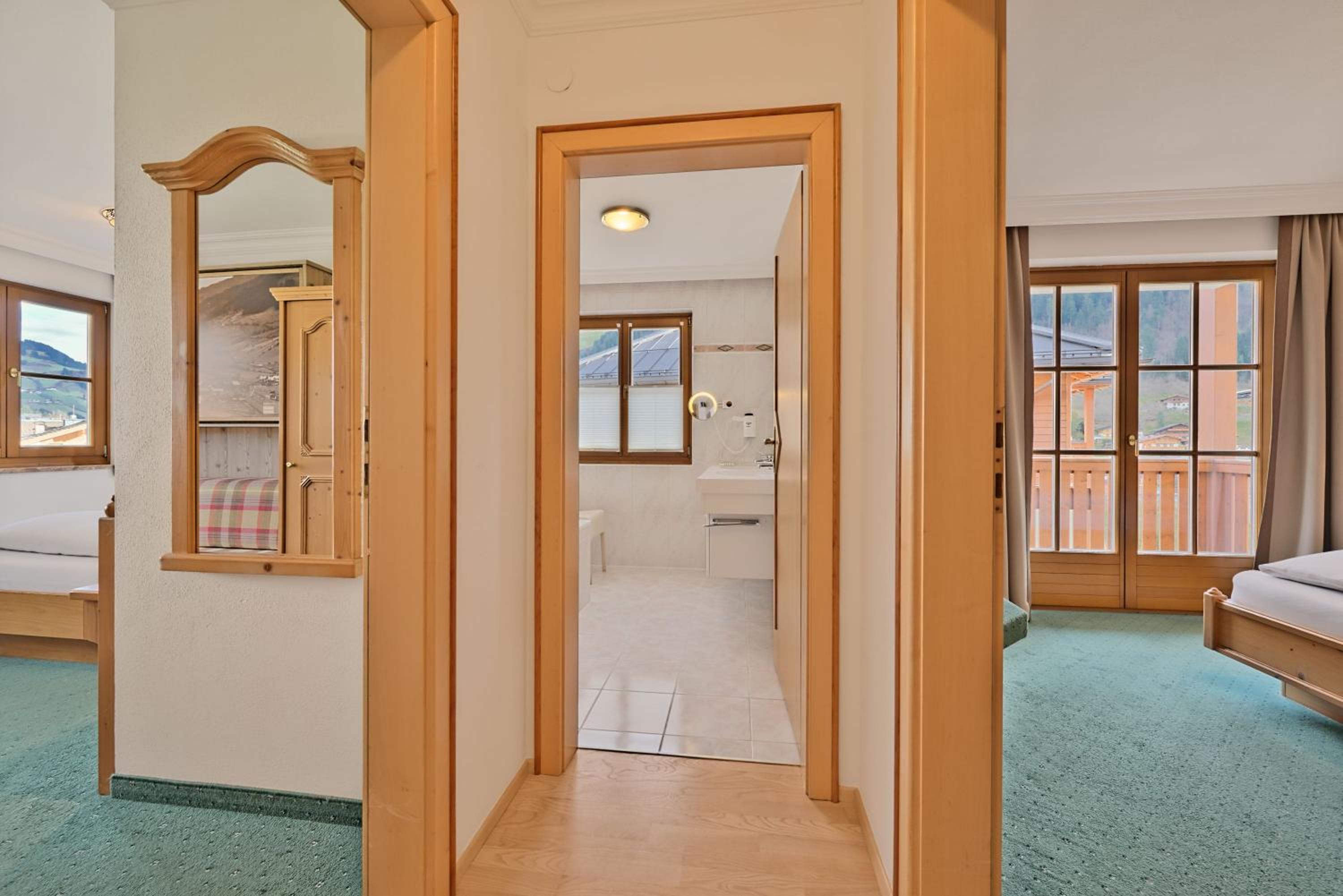 Three-Bedroom Apartment - Photo 9