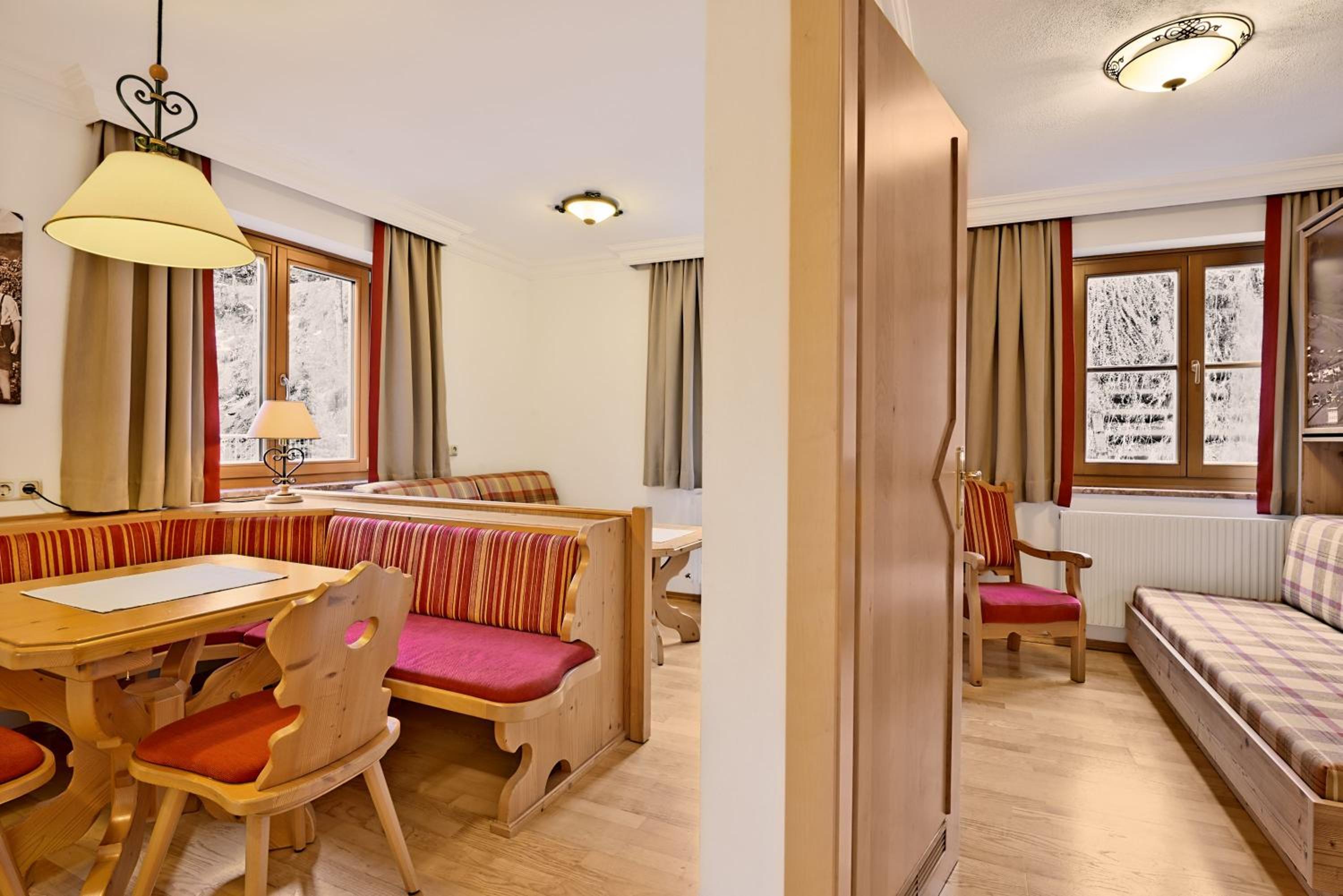 Two-Bedroom Apartment - Photo 8