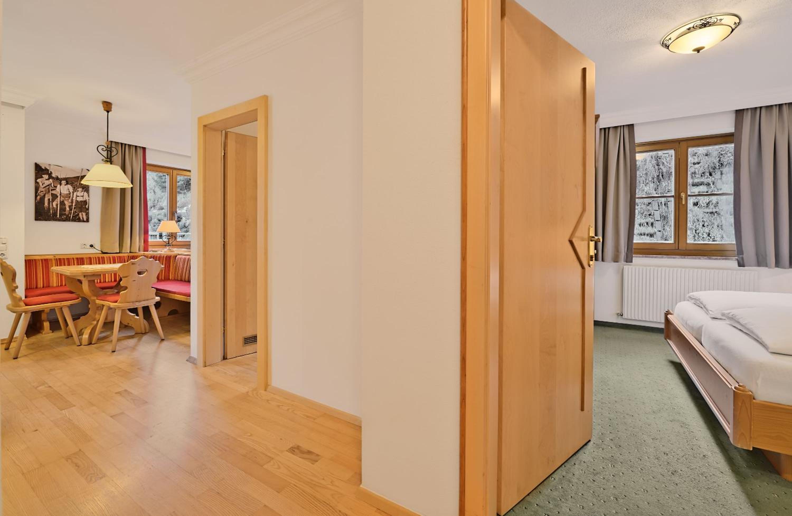 Two-Bedroom Apartment - Photo 7