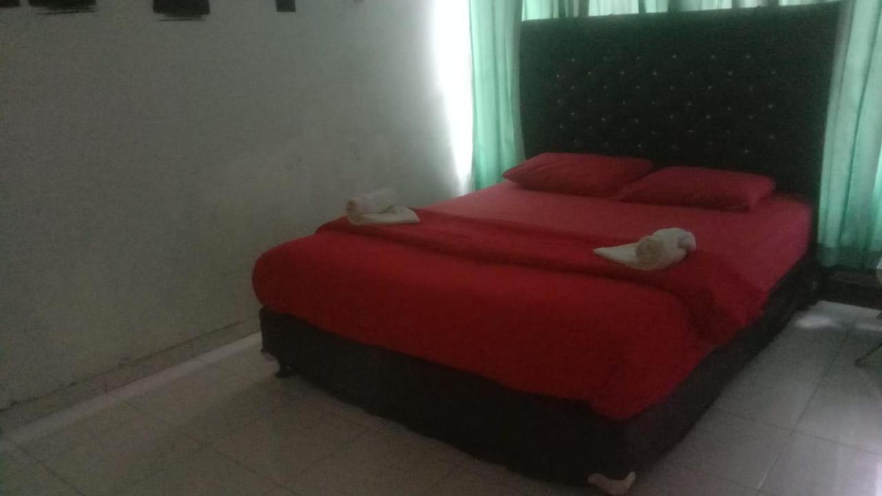 Double Room with Shared Bathroom photo 3