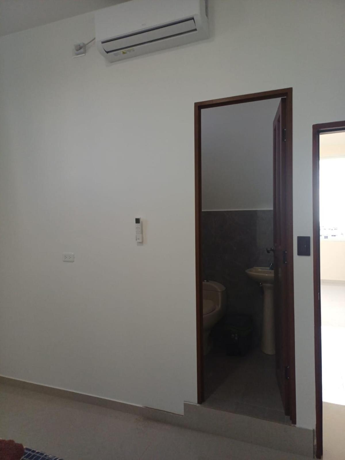 Large Double Room photo 2