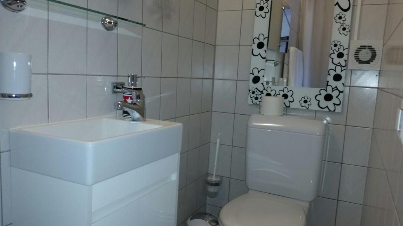 Studio Apartment photo 2