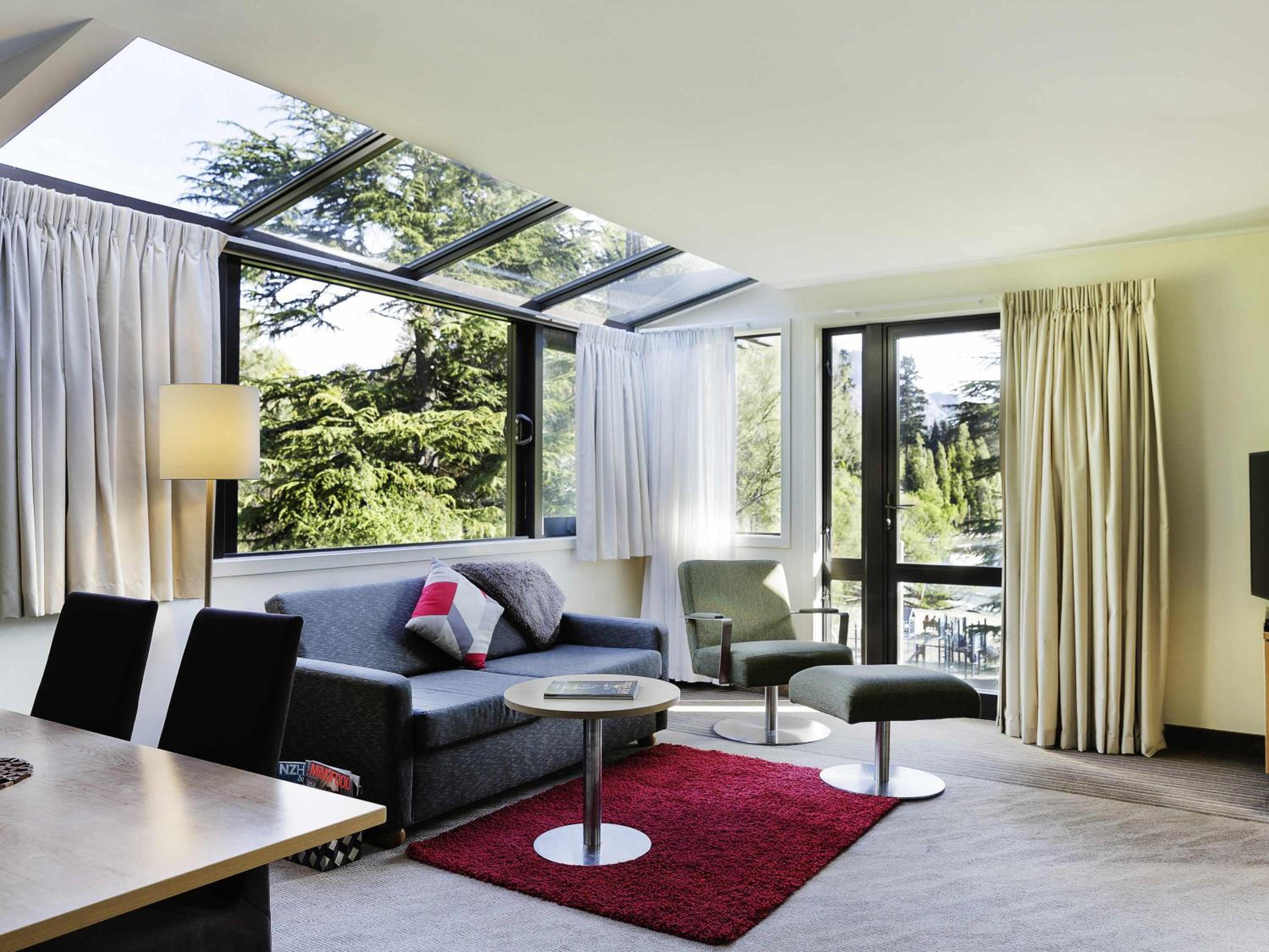 One Bedroom Apartment - Photo 3