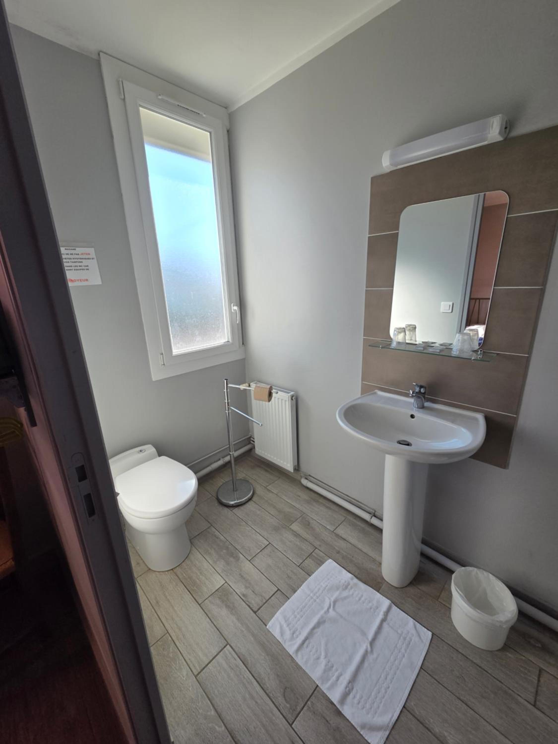 Triple Room - Photo 5