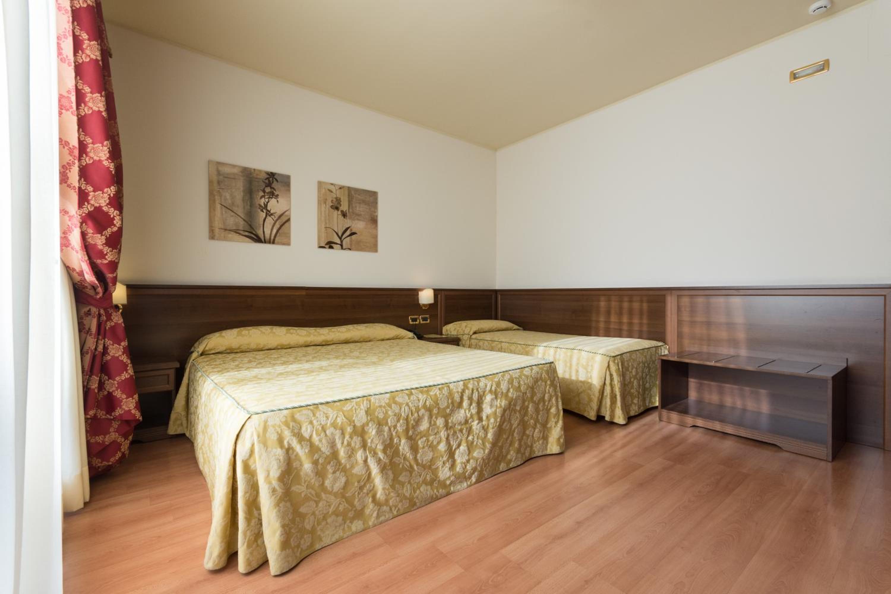 Triple Room - Photo 2