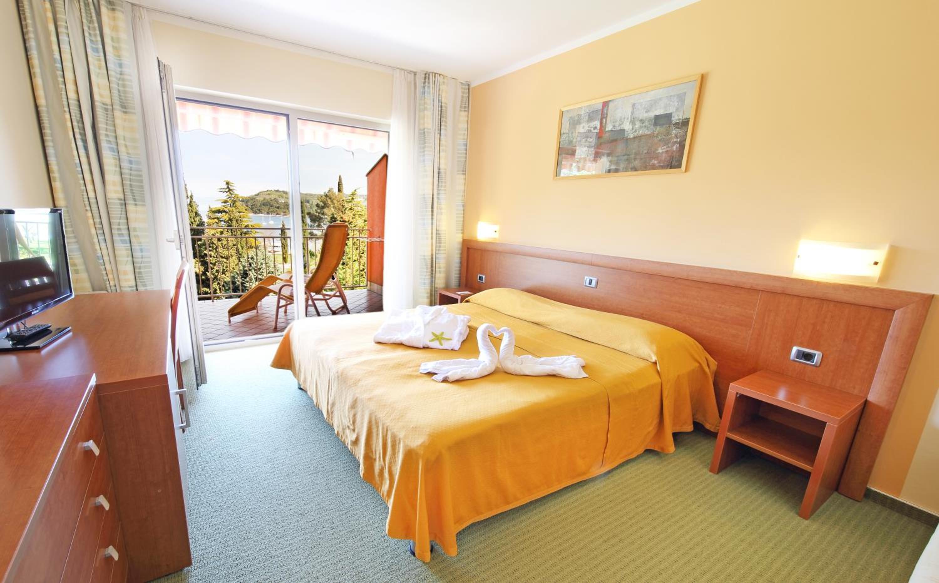 Superior Bioenergetic Suite with Balcony - Sea Side photo 1
