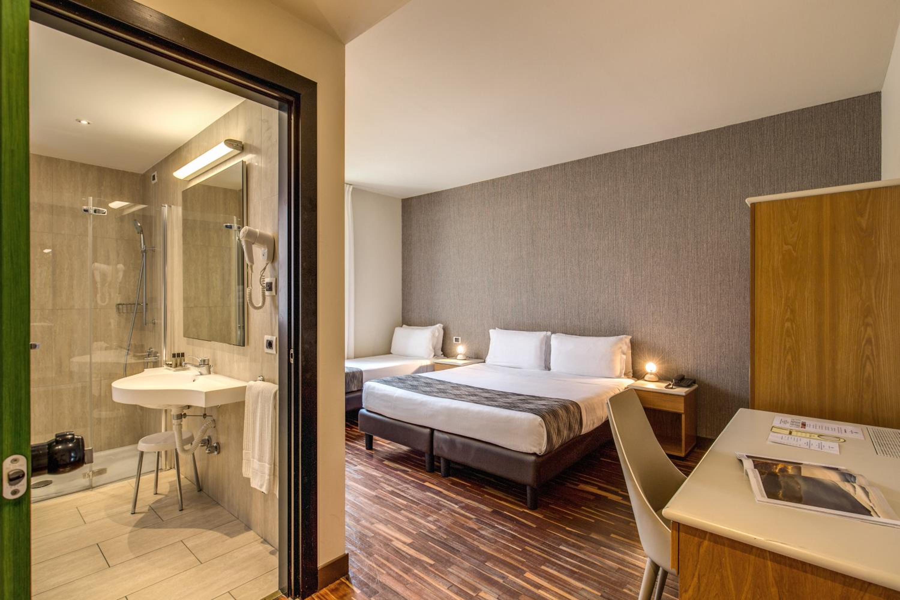 Triple Room photo 2