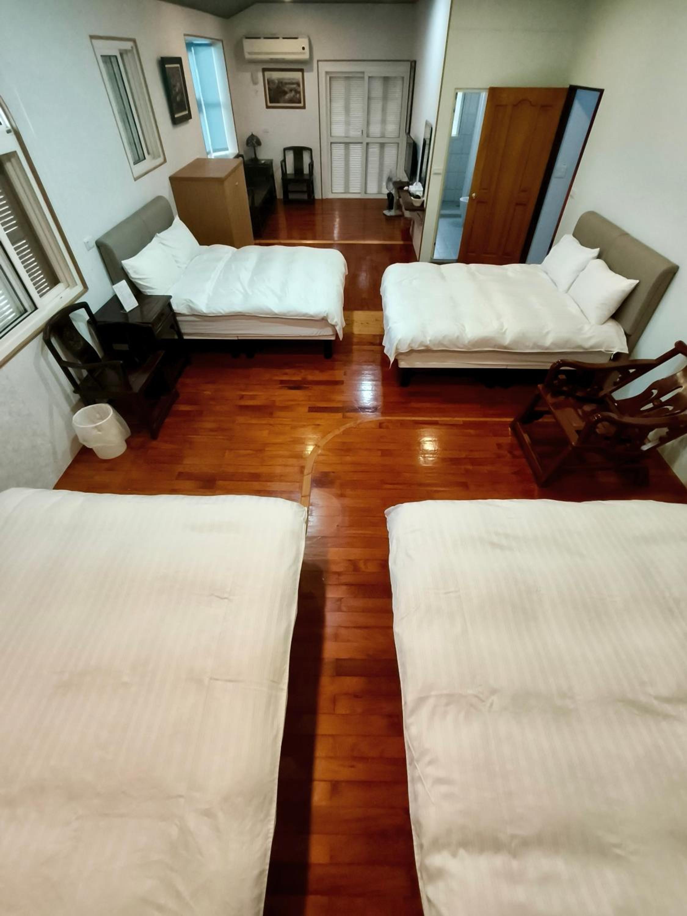 Triple Room with Private Bathroom photo 2