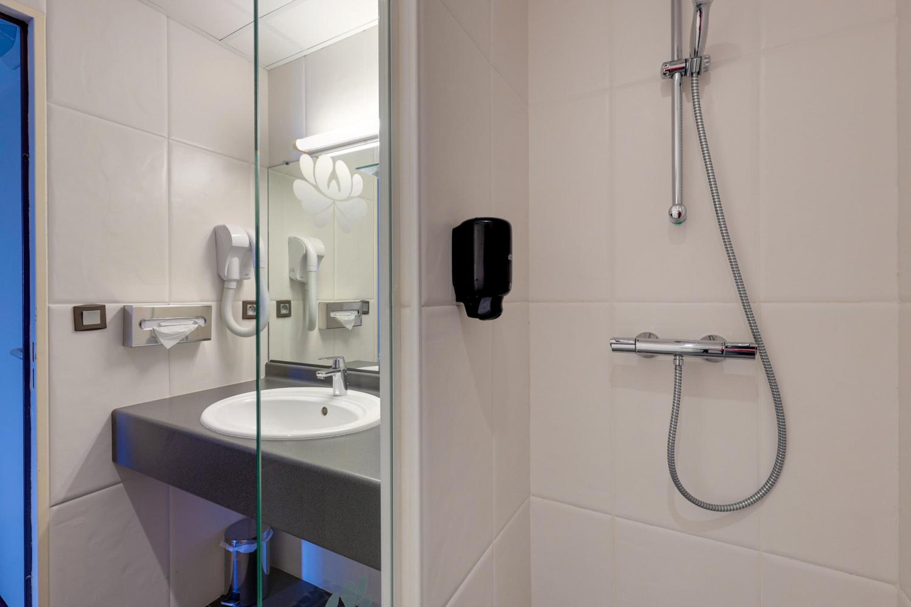 Superior Double Room - Photo 4