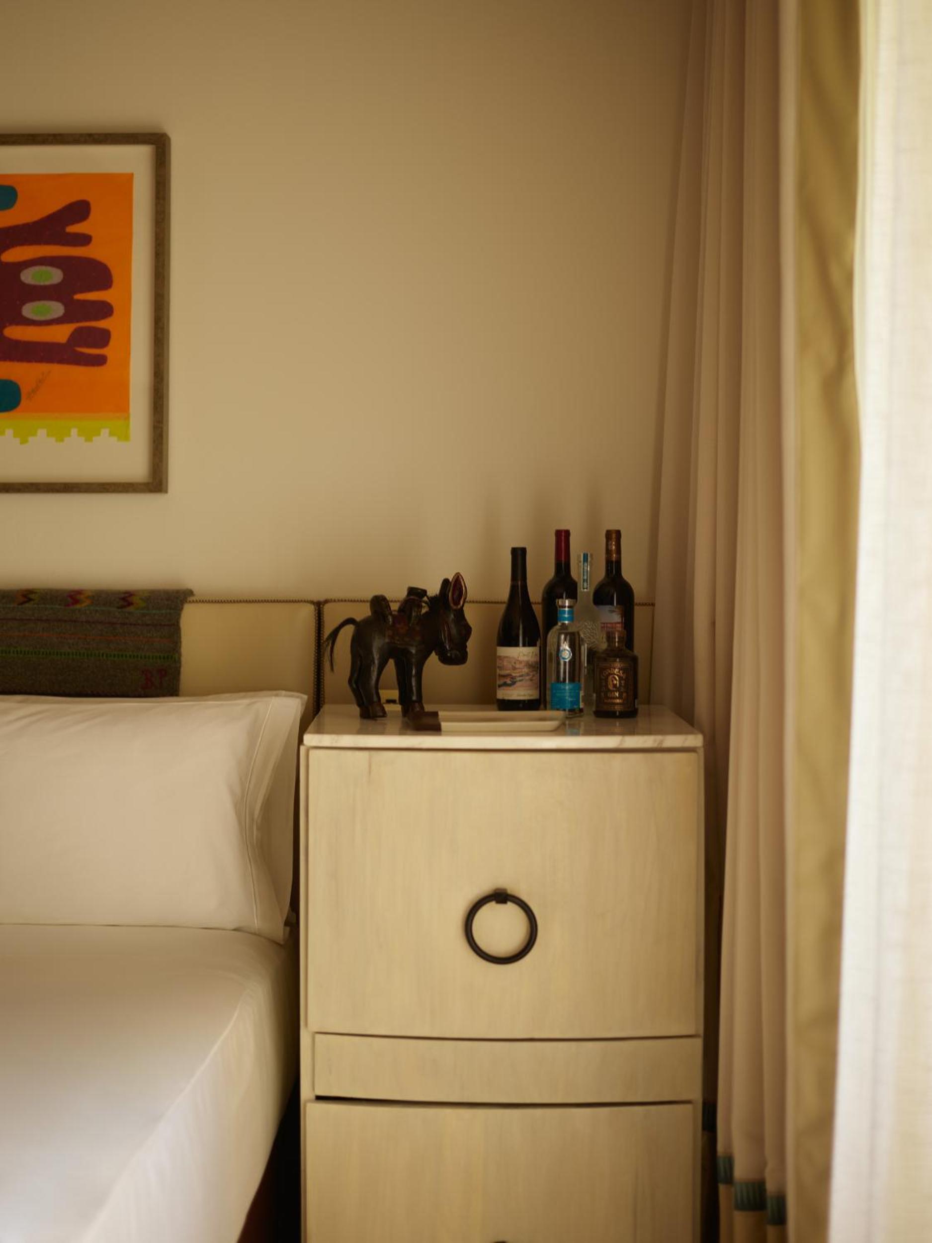 Corner Queen Room with Two Queen Beds, Ocean View and Plunge Pool - Photo 1