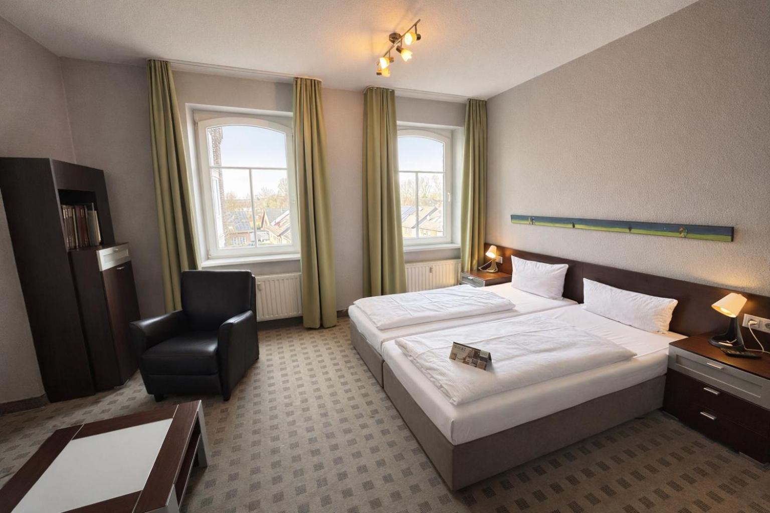 Budget Double Room photo 2