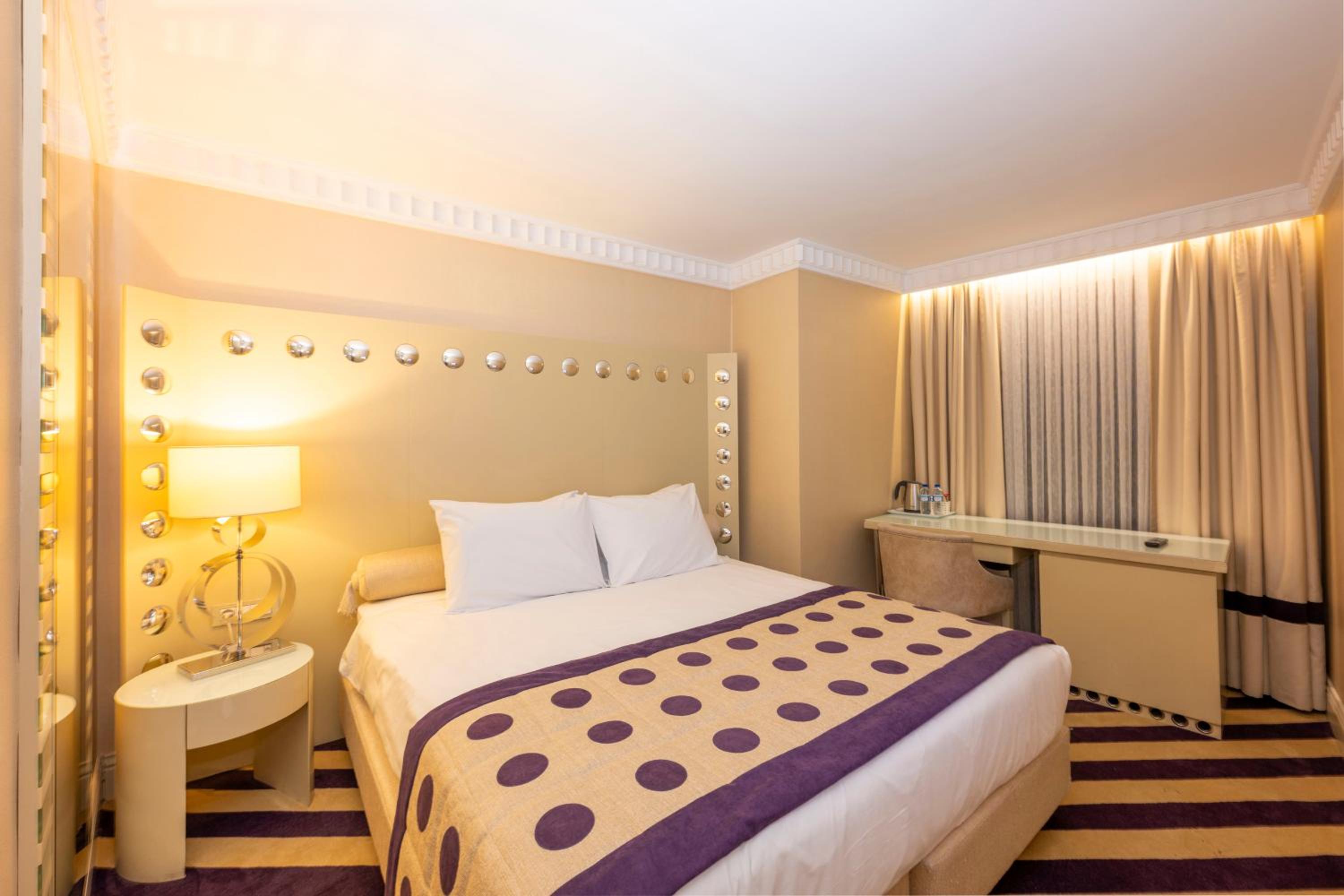 Budget Double Room photo 2