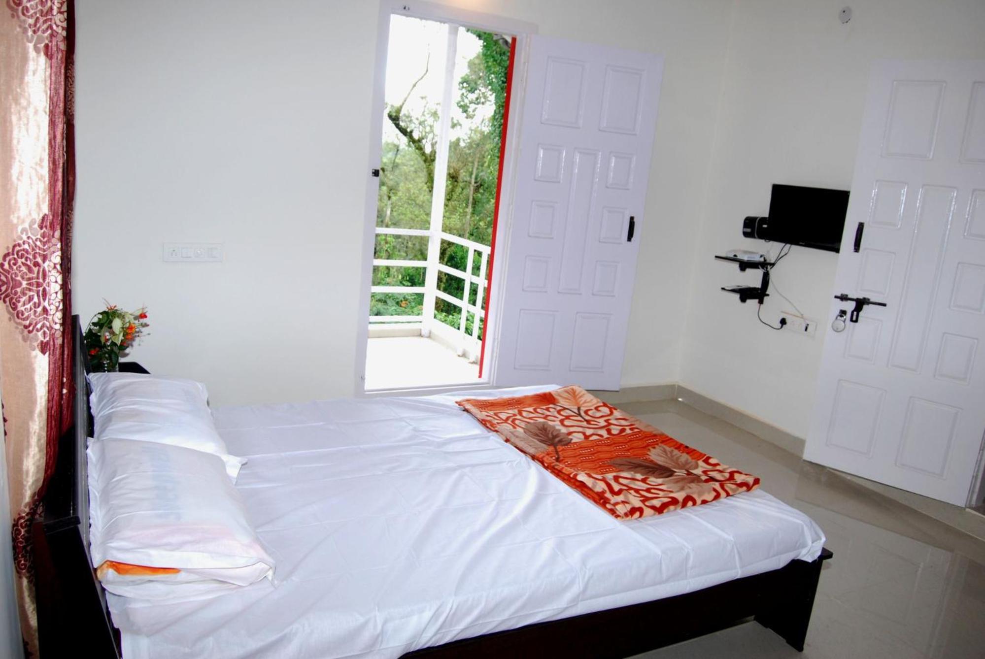 Deluxe Queen Room photo 2