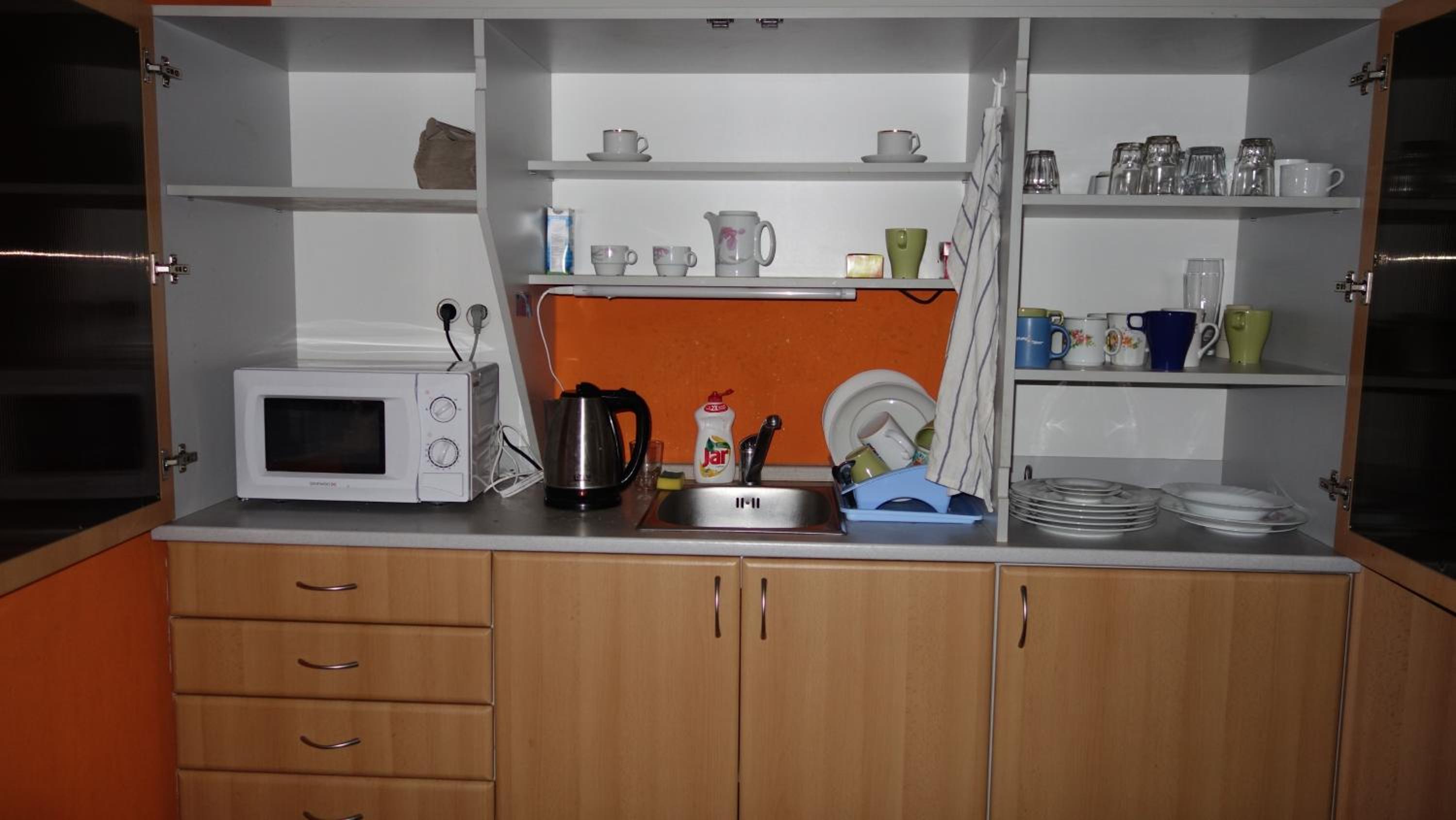 Standard Twin Room - Photo 7