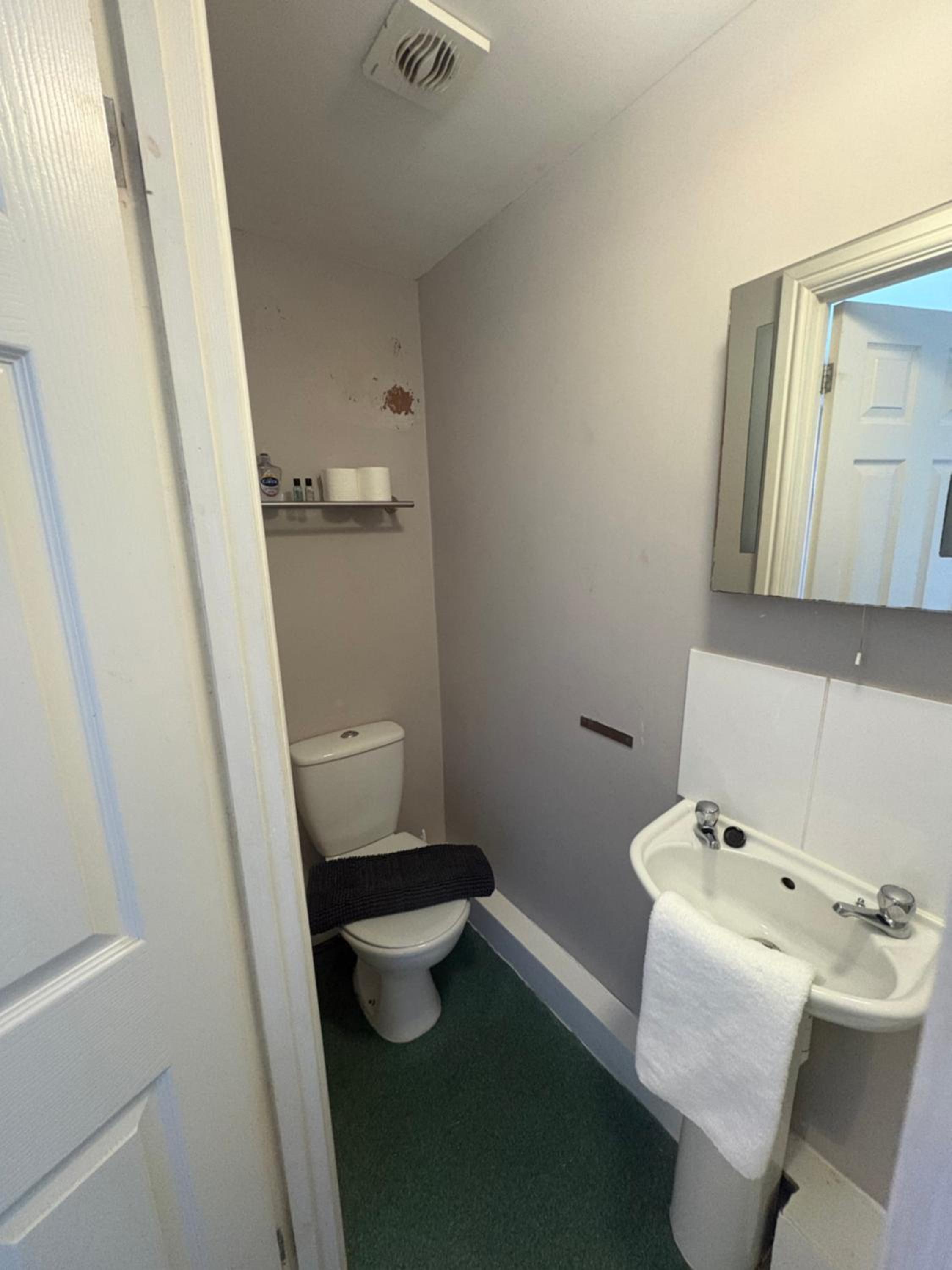 Single Room photo 2