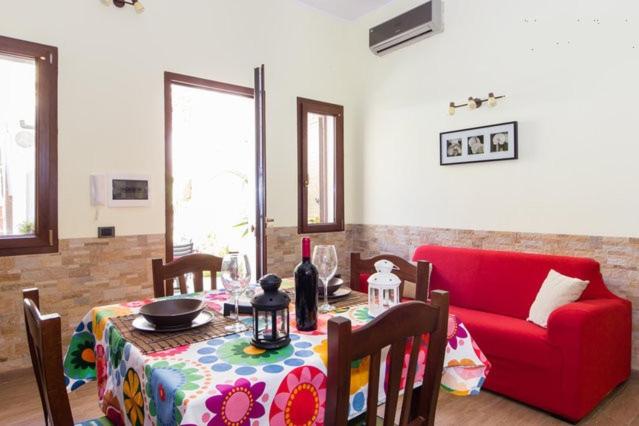 Apartment with Terrace - Photo 2