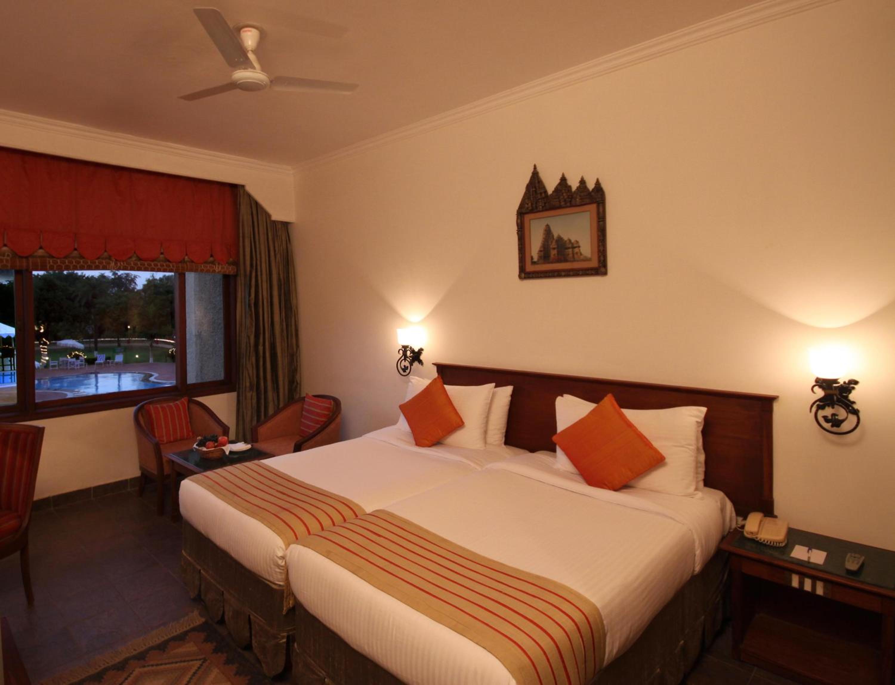 Twin Room with Pool View - Photo 1