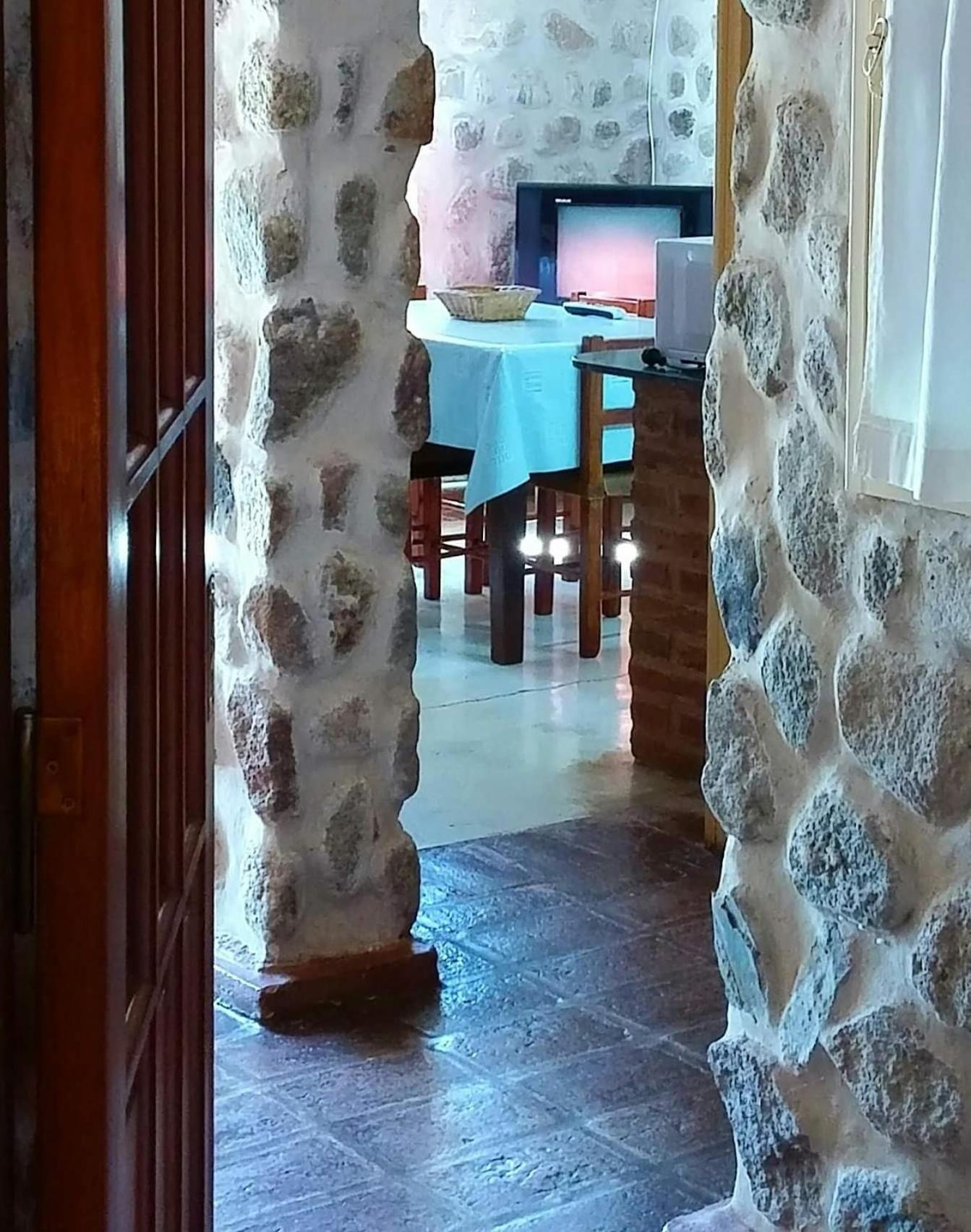 One-Bedroom House photo 2