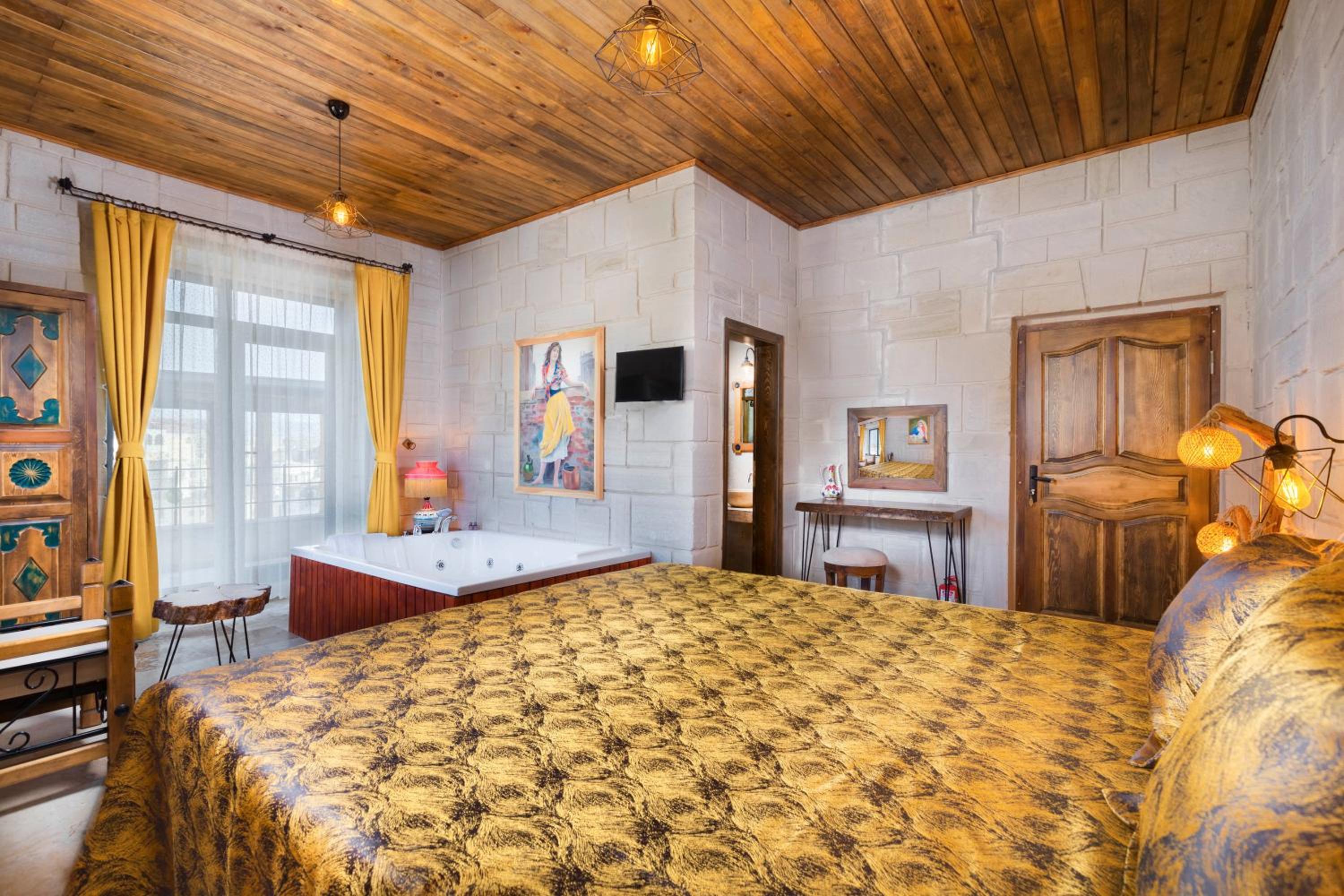 Superior Queen Room