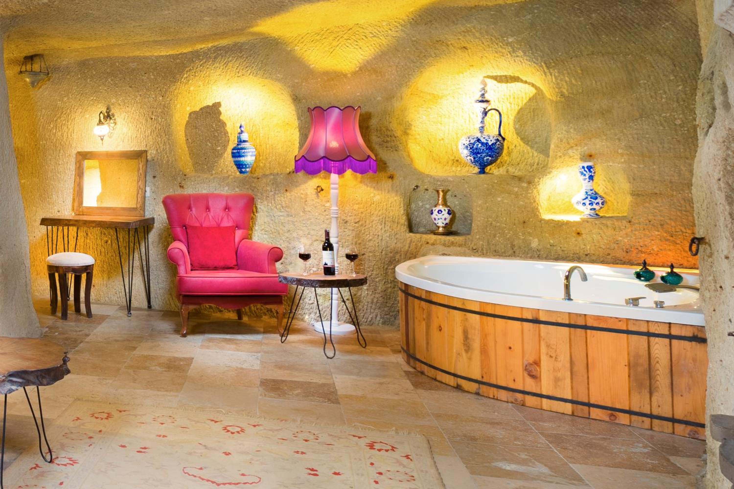 Queen Room with Spa Bath photo 2