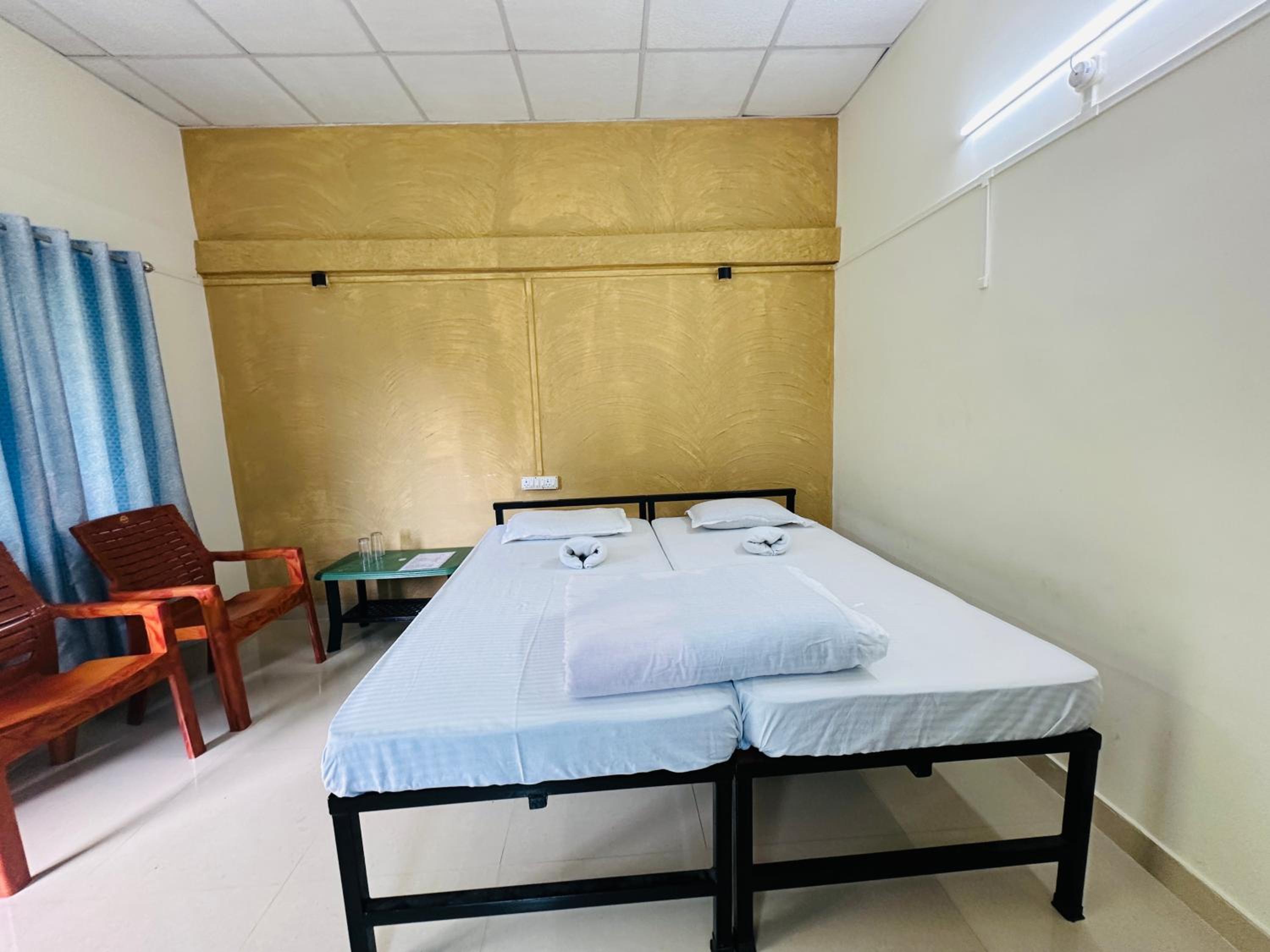 Deluxe Double or Twin Room with Garden View photo 3