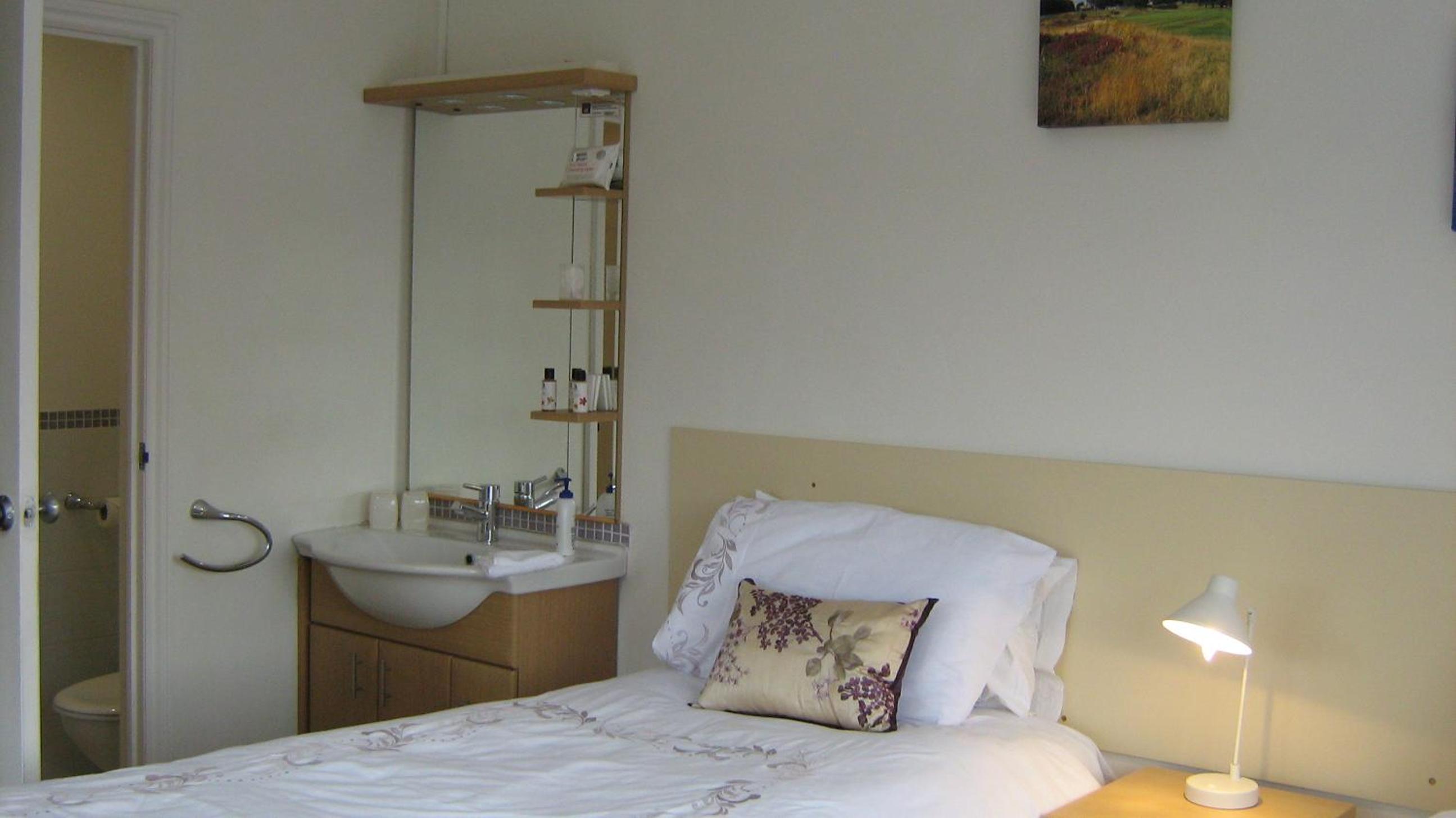 Double or Twin Room with Shower photo 1
