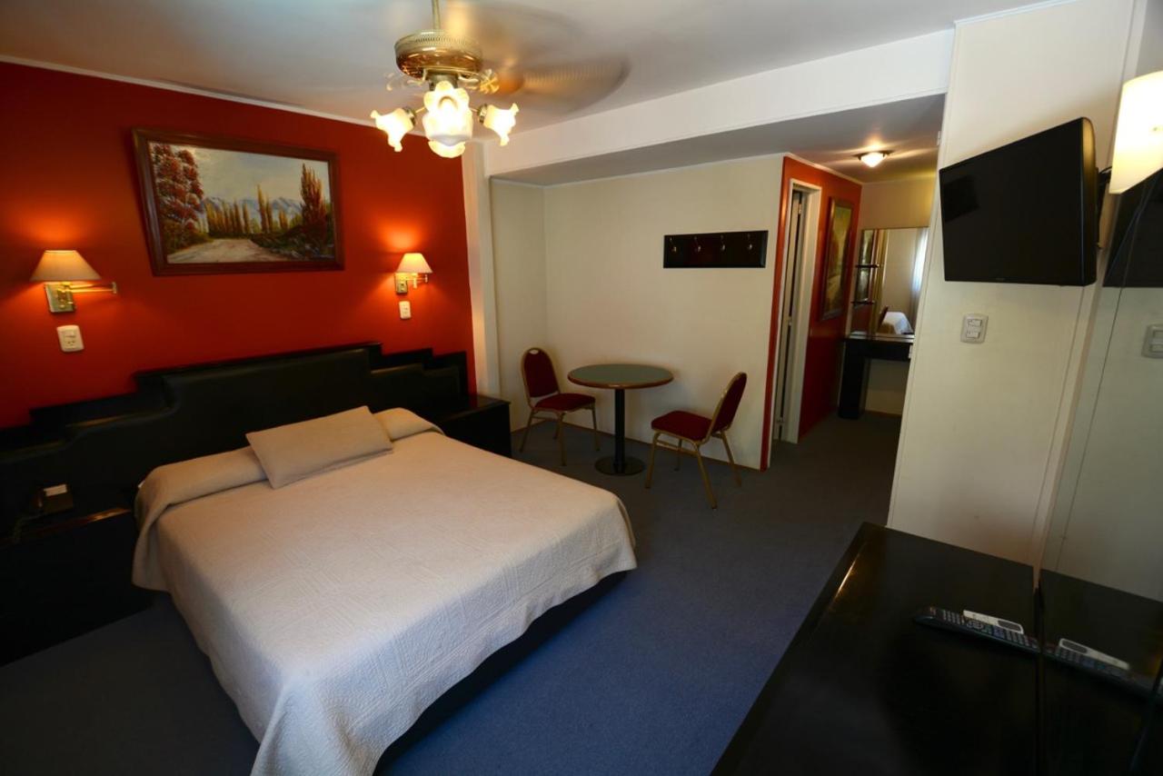 Queen Room photo 3