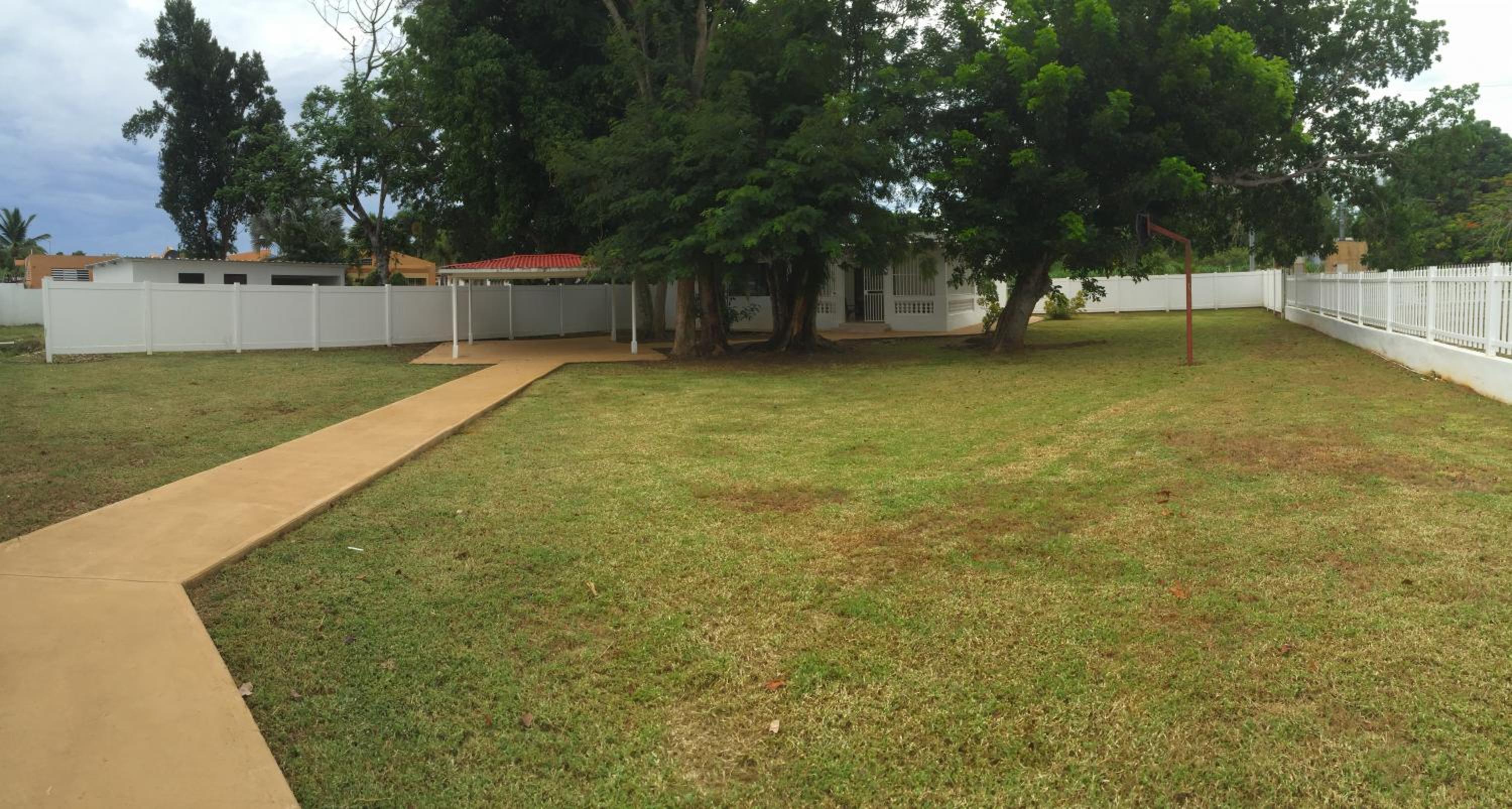 Three-Bedroom Villa photo 3