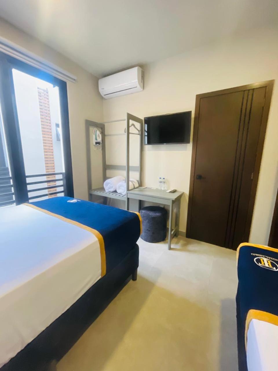Standard Triple Room photo 2