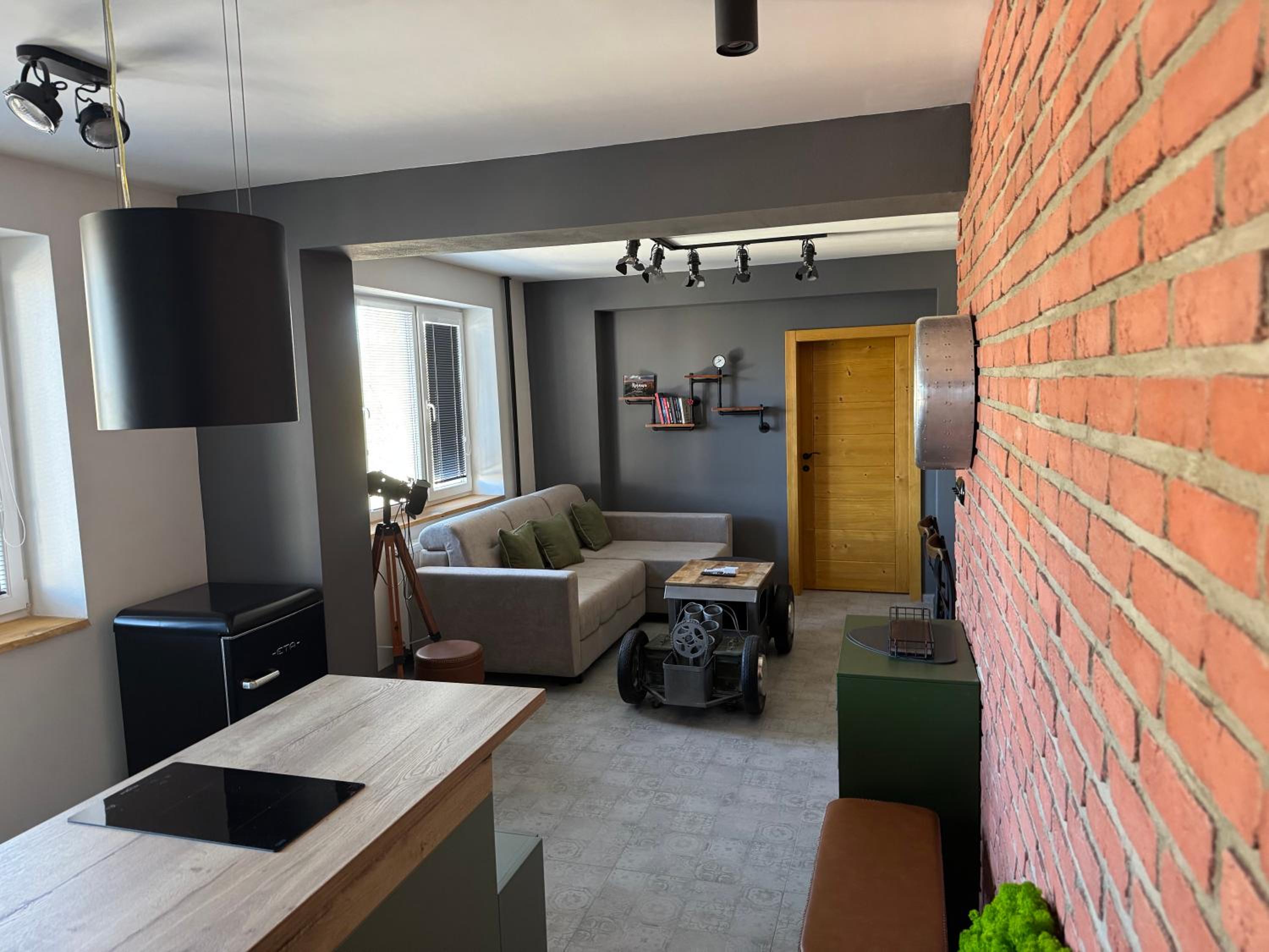 Two-Bedroom Apartment - Photo 5