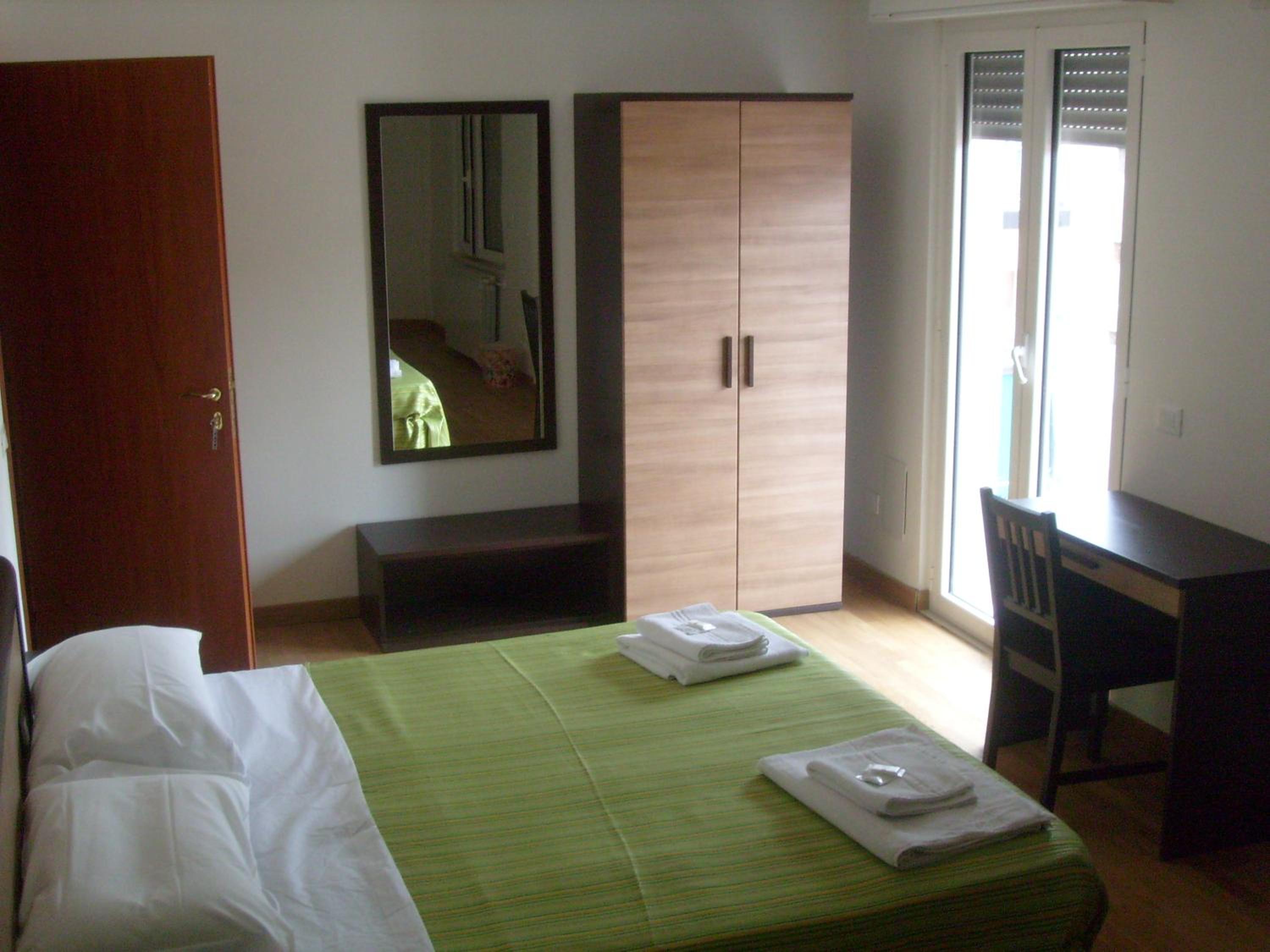 Double Or Twin Room With Shared Bathroom