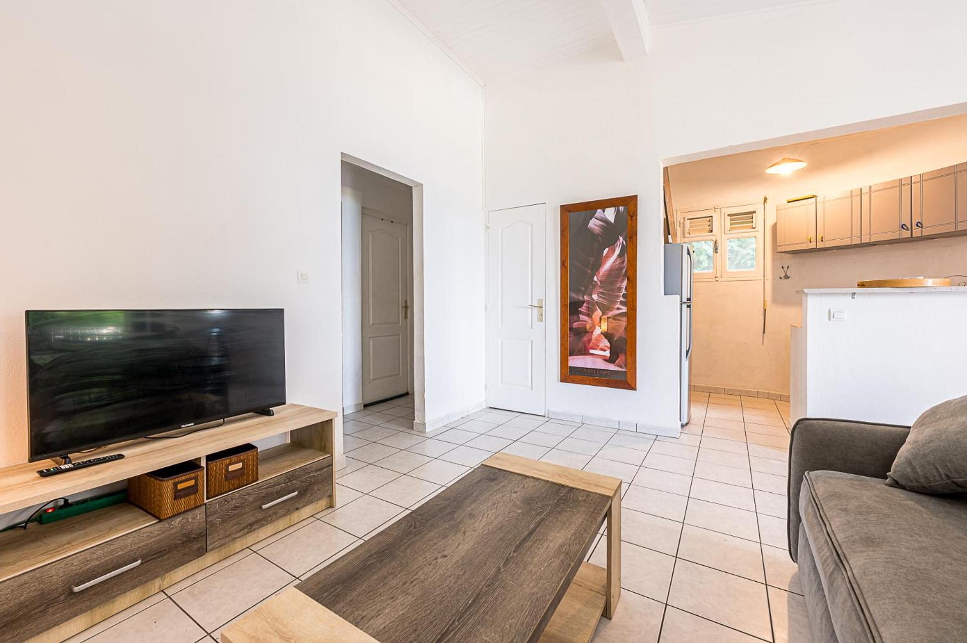 Two-Bedroom Apartment with Sea View photo 3