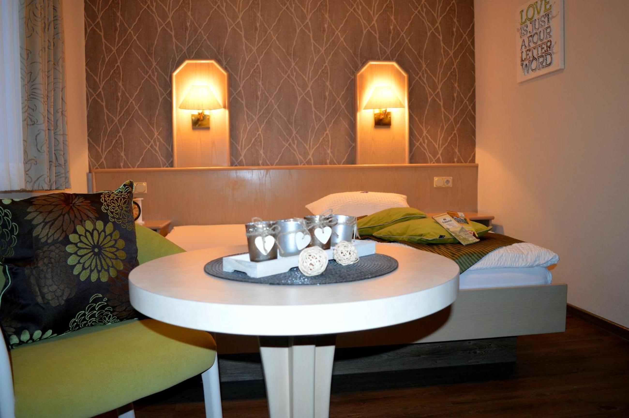 Double Room - Photo 6