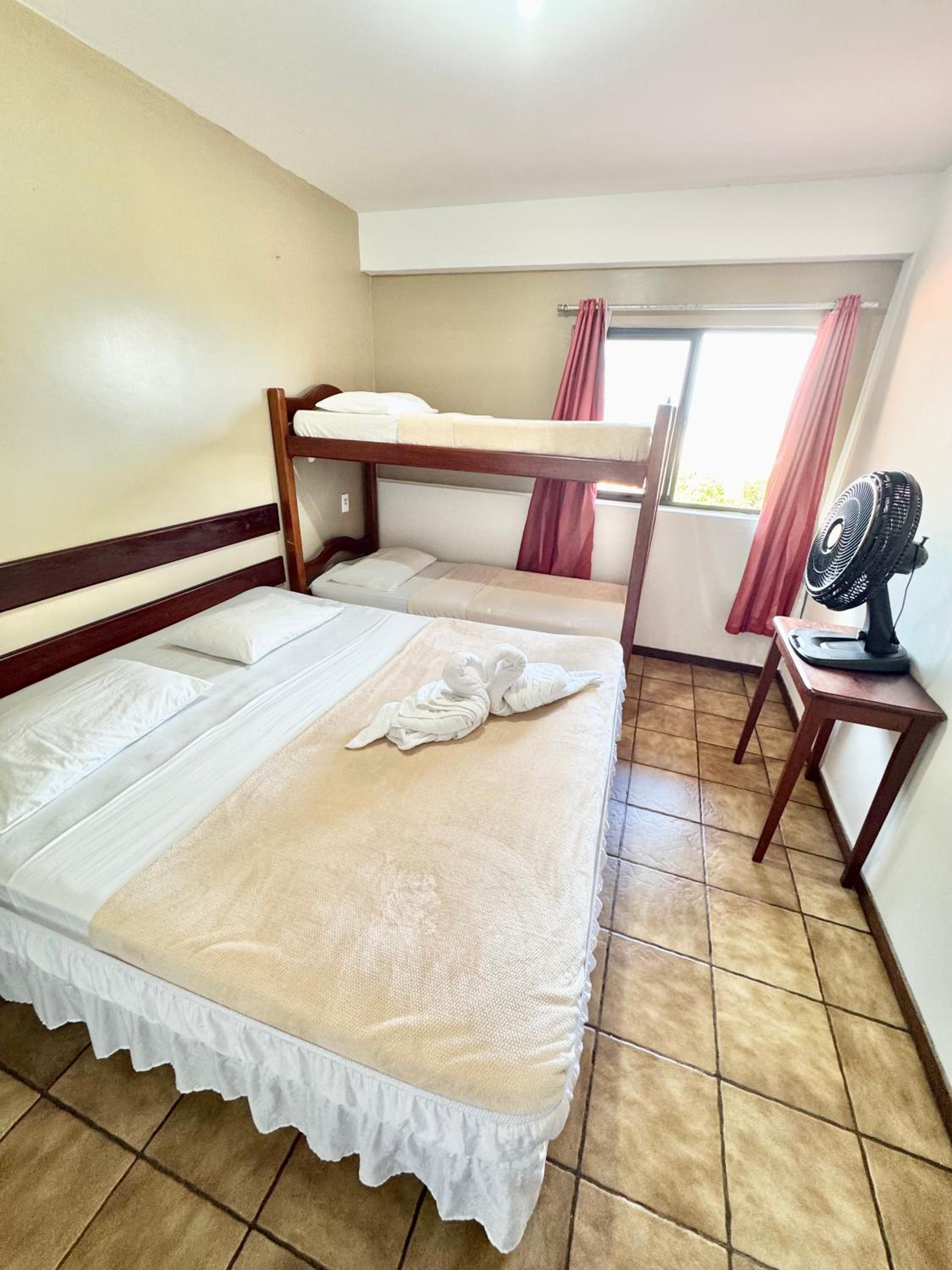 Quadruple Room with Private External Bathroom photo 1