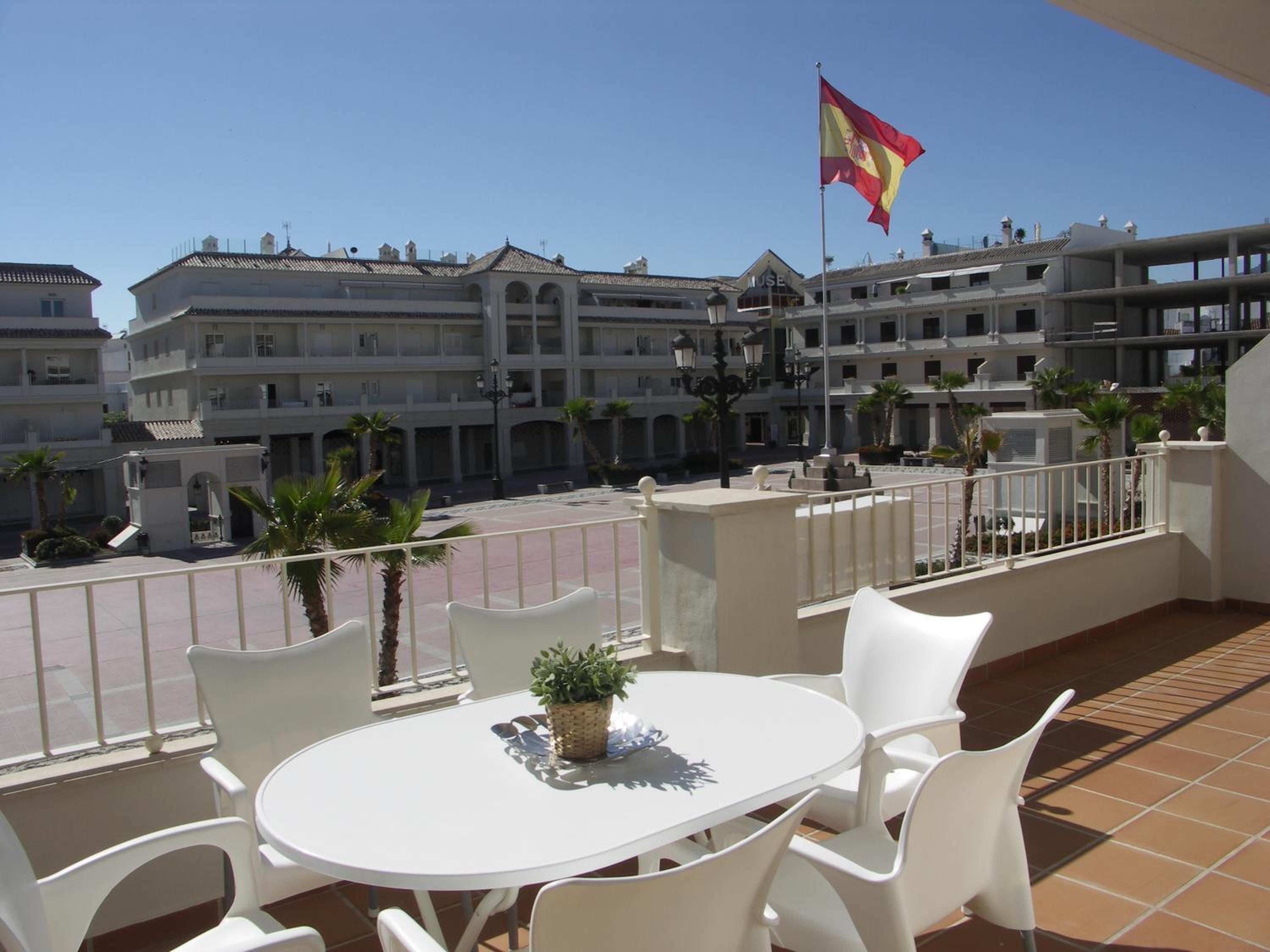 Three-Bedroom Apartment (6 Adults) with Free Parking photo 3