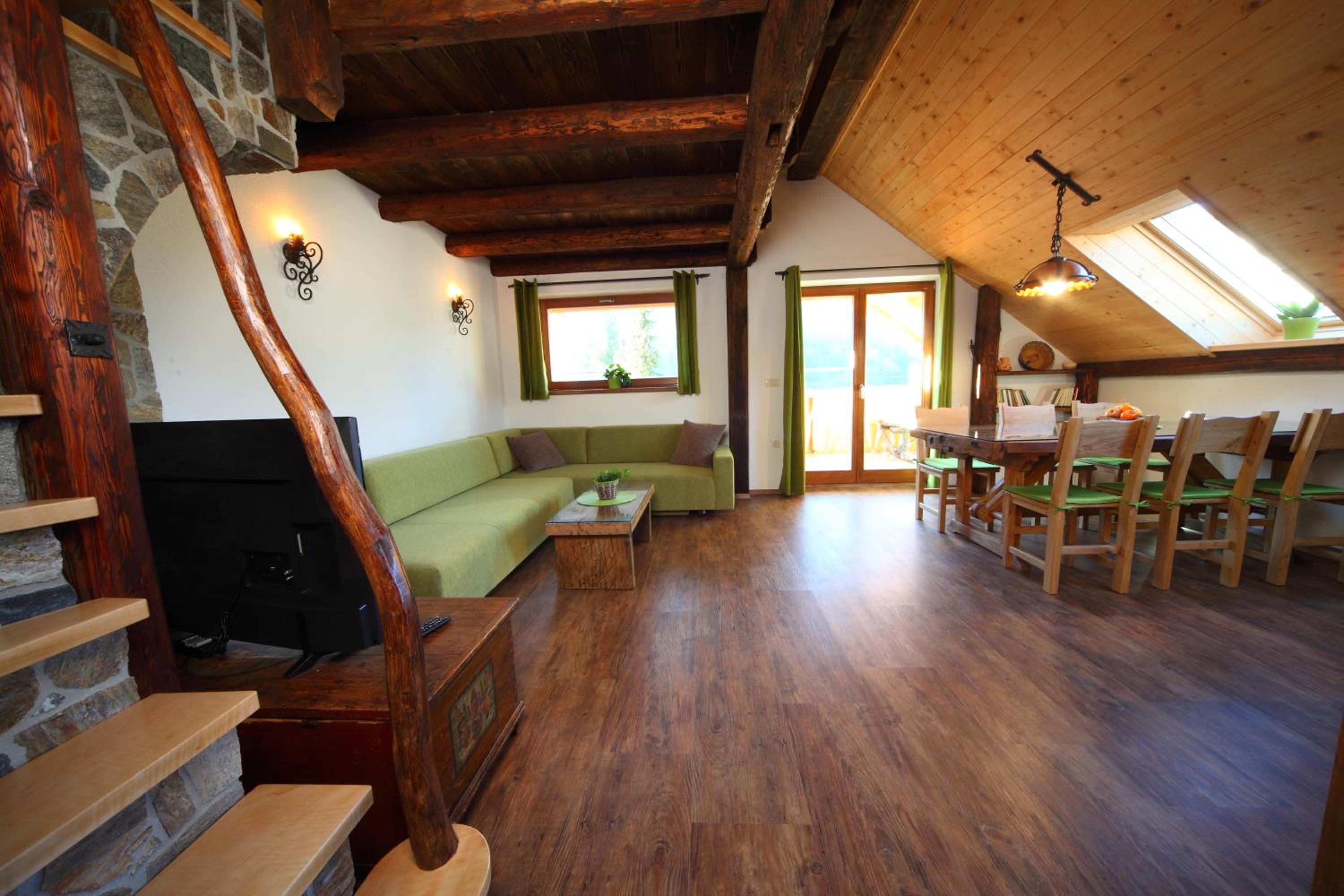 Two-Bedroom Apartment with Balcony photo 1