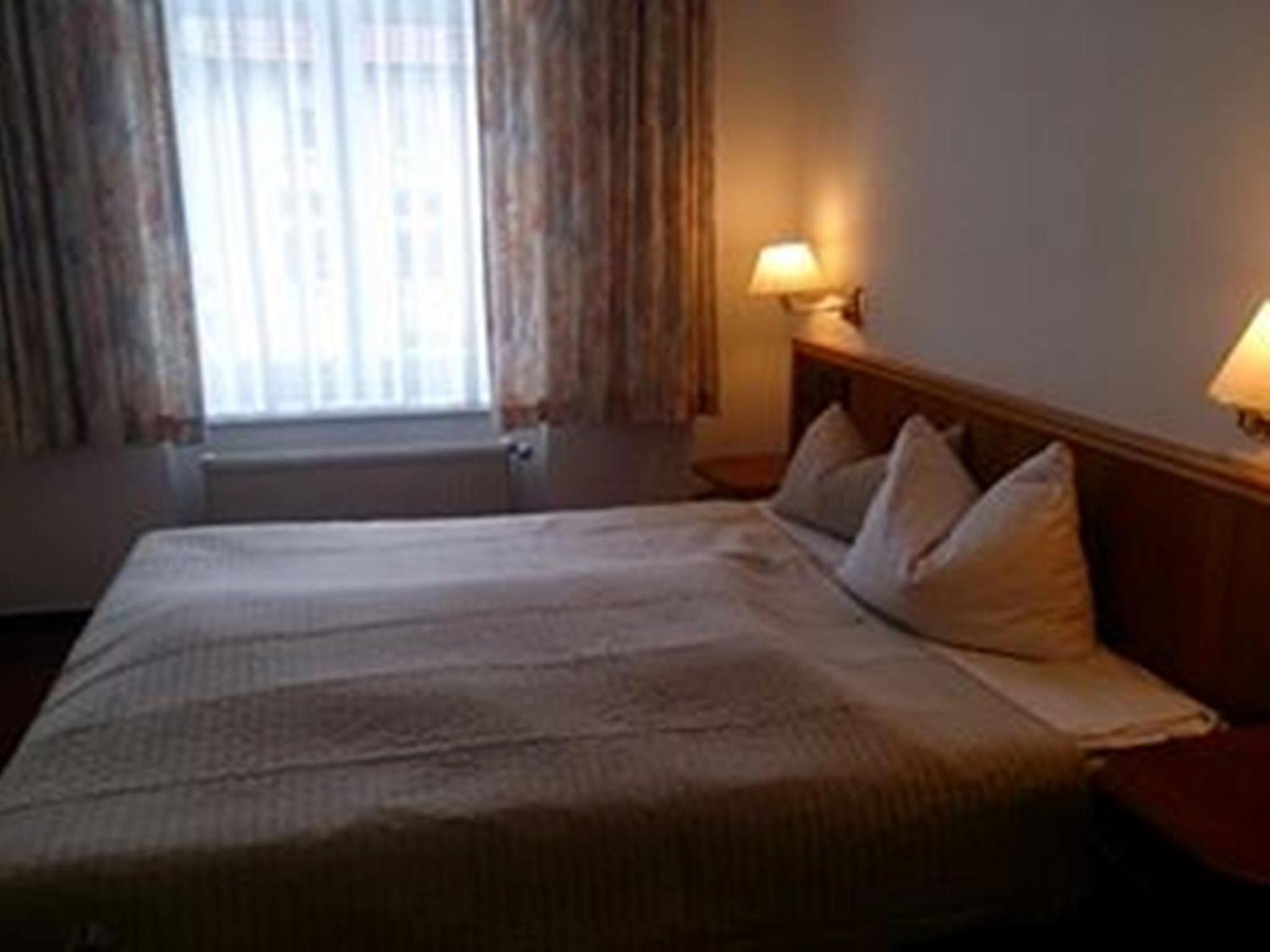 Double Room - Photo 12