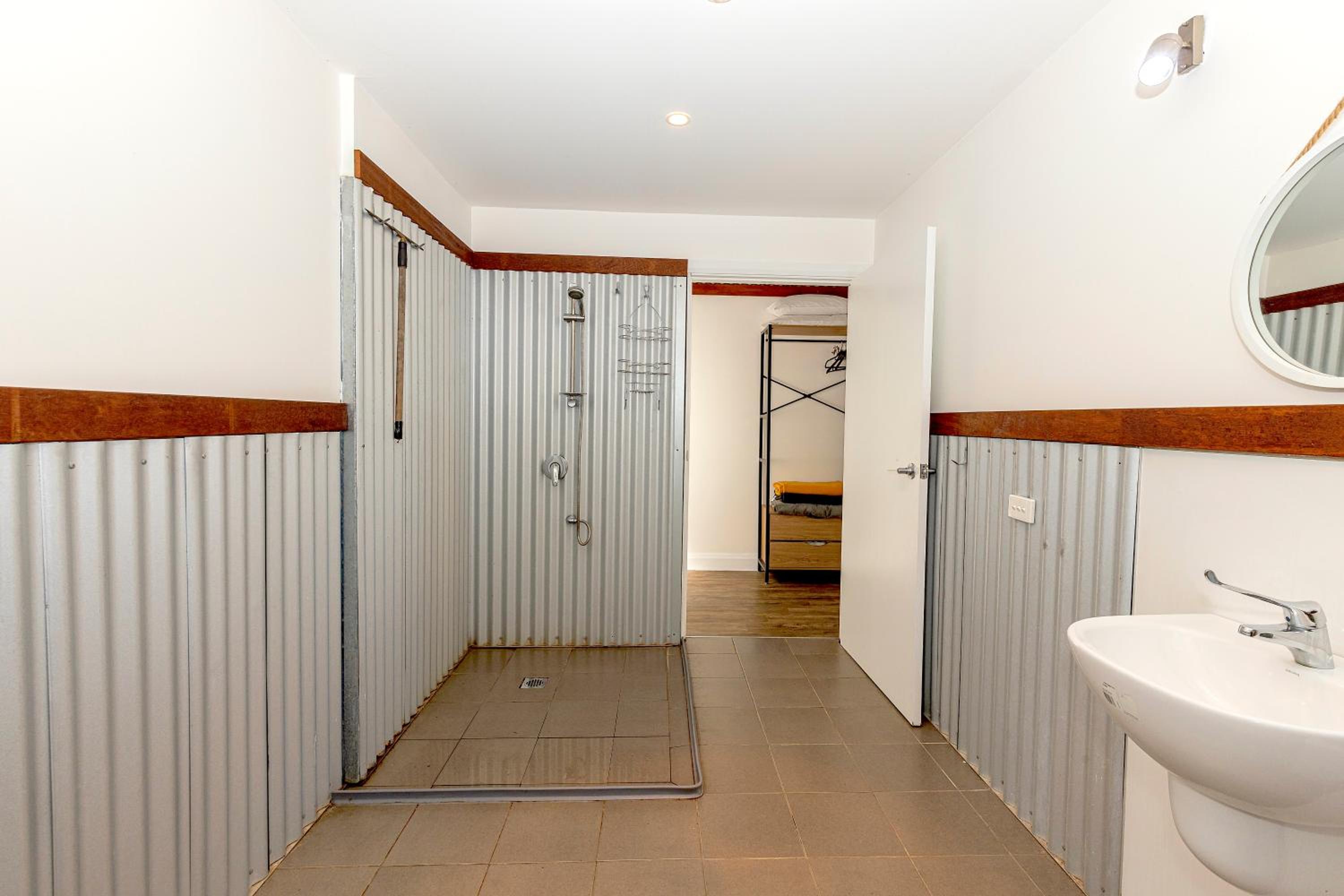 One-Bedroom House photo 2